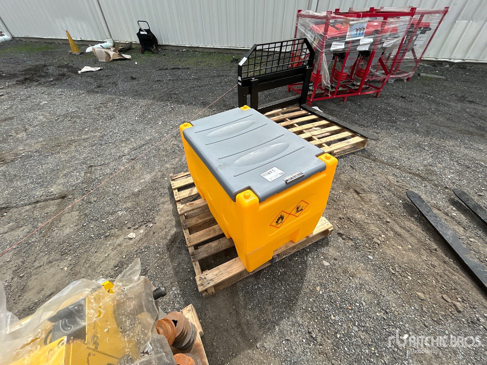 Aspect général with Image, coin avant droit