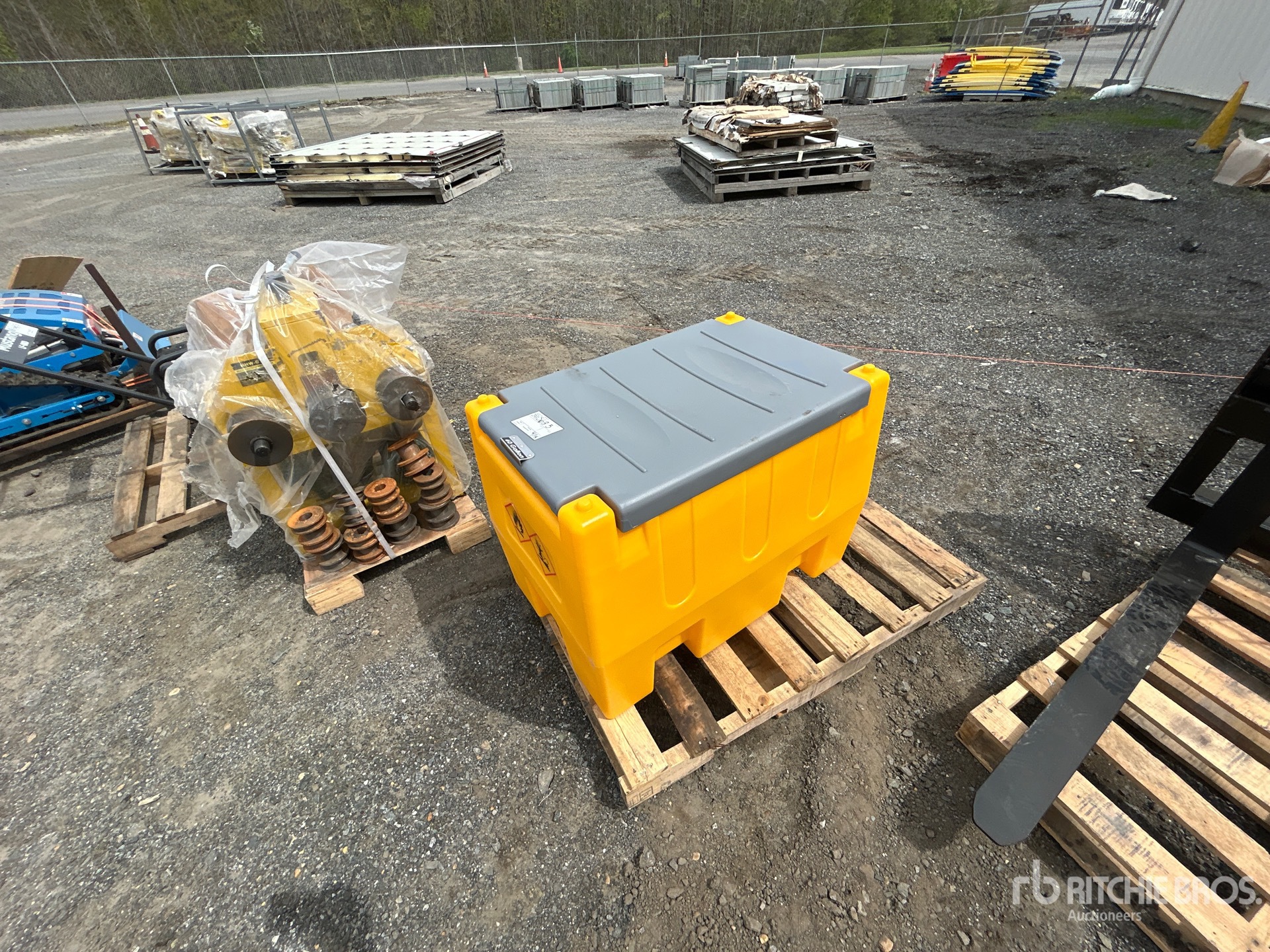 Aspect général with Image, coin avant gauche