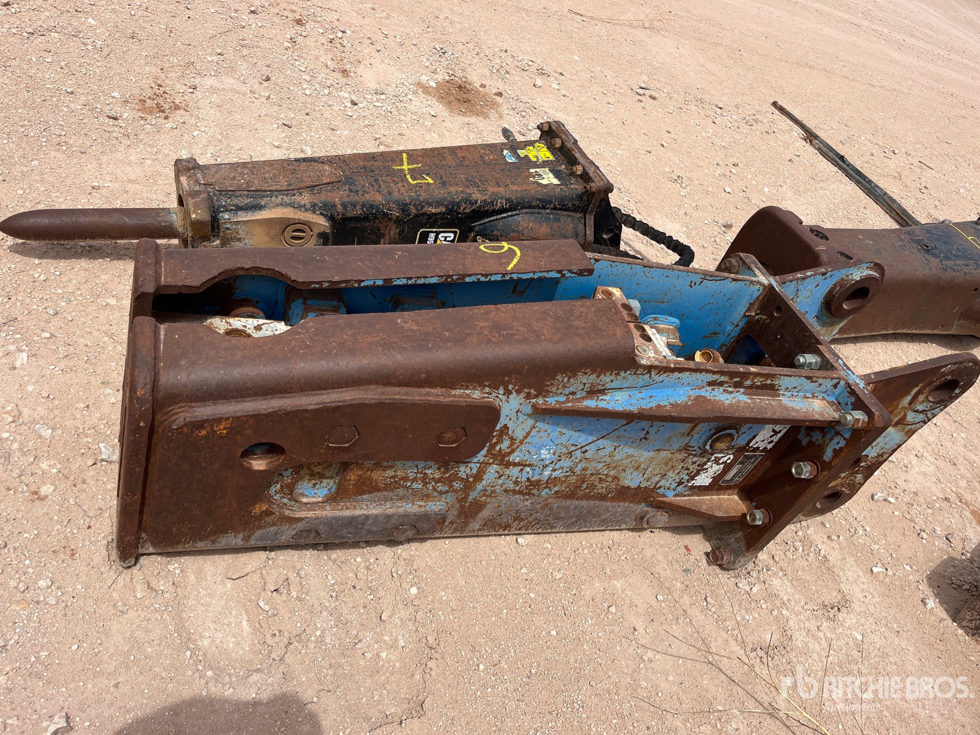 General Appearance with Foto, angolo anteriore sinistro