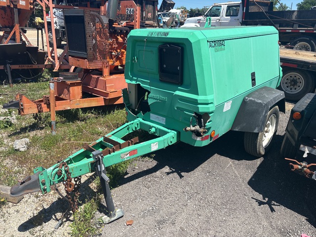 2005 Ingersoll-Rand P185WIR 185 cfm Mobile Air Compressor 2005 Ingersoll-Rand P185WIR 185 cfm Mobile Air Compressor