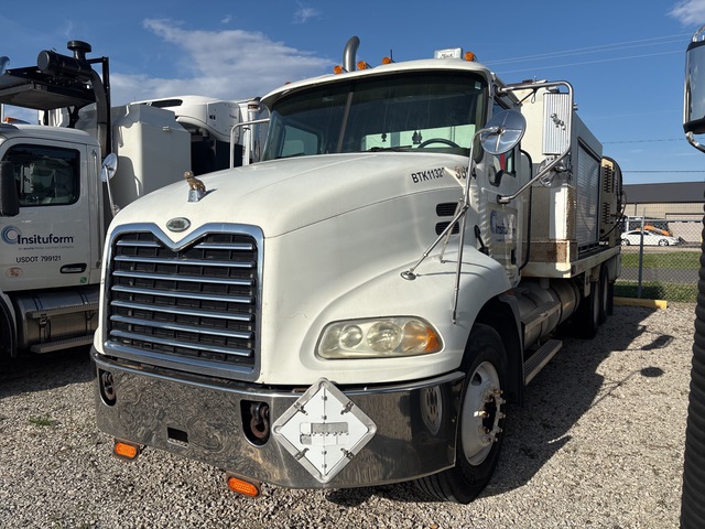 2006 Mack CXN613 6x4 Boiler Truck 2006 Mack CXN613 6x4 Boiler Truck