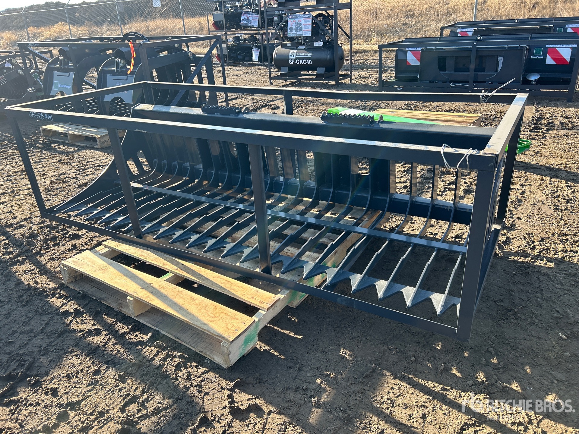 General Appearance with Picture, Left Front Corner