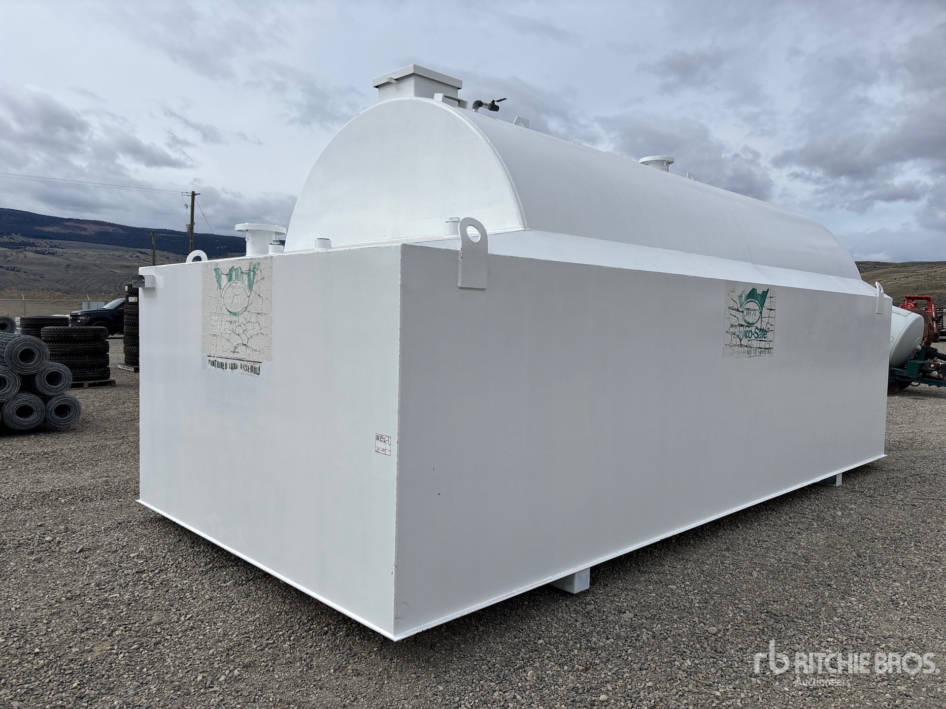 General Appearance with Foto, angolo anteriore sinistro