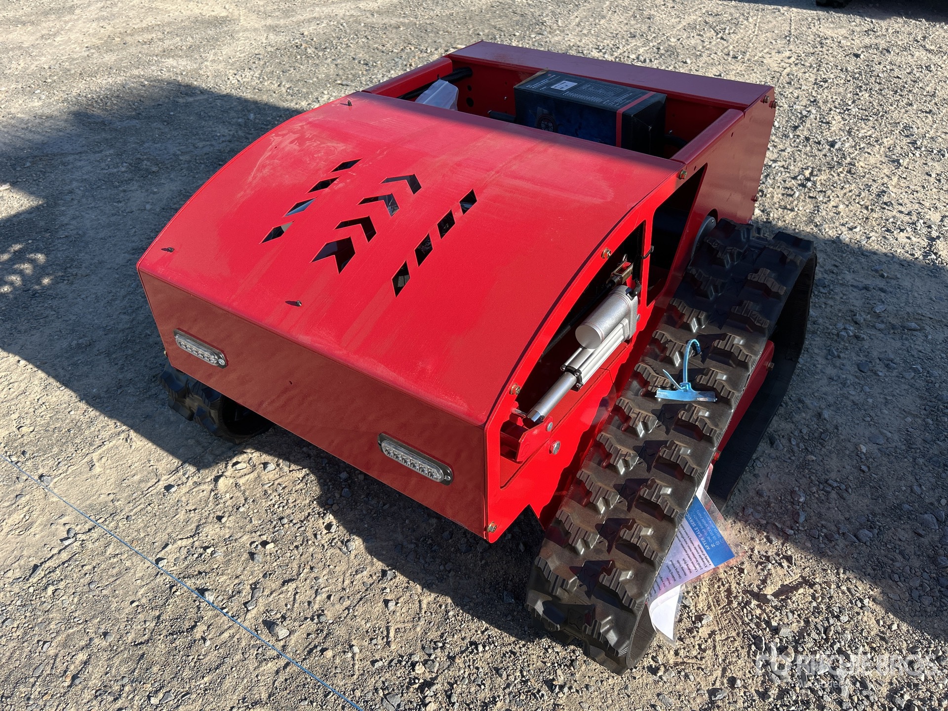 General Appearance with Foto, angolo anteriore sinistro