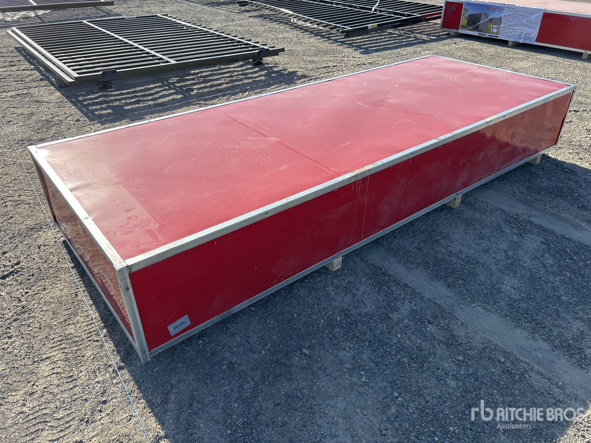 General Appearance with Foto, angolo posteriore sinistro