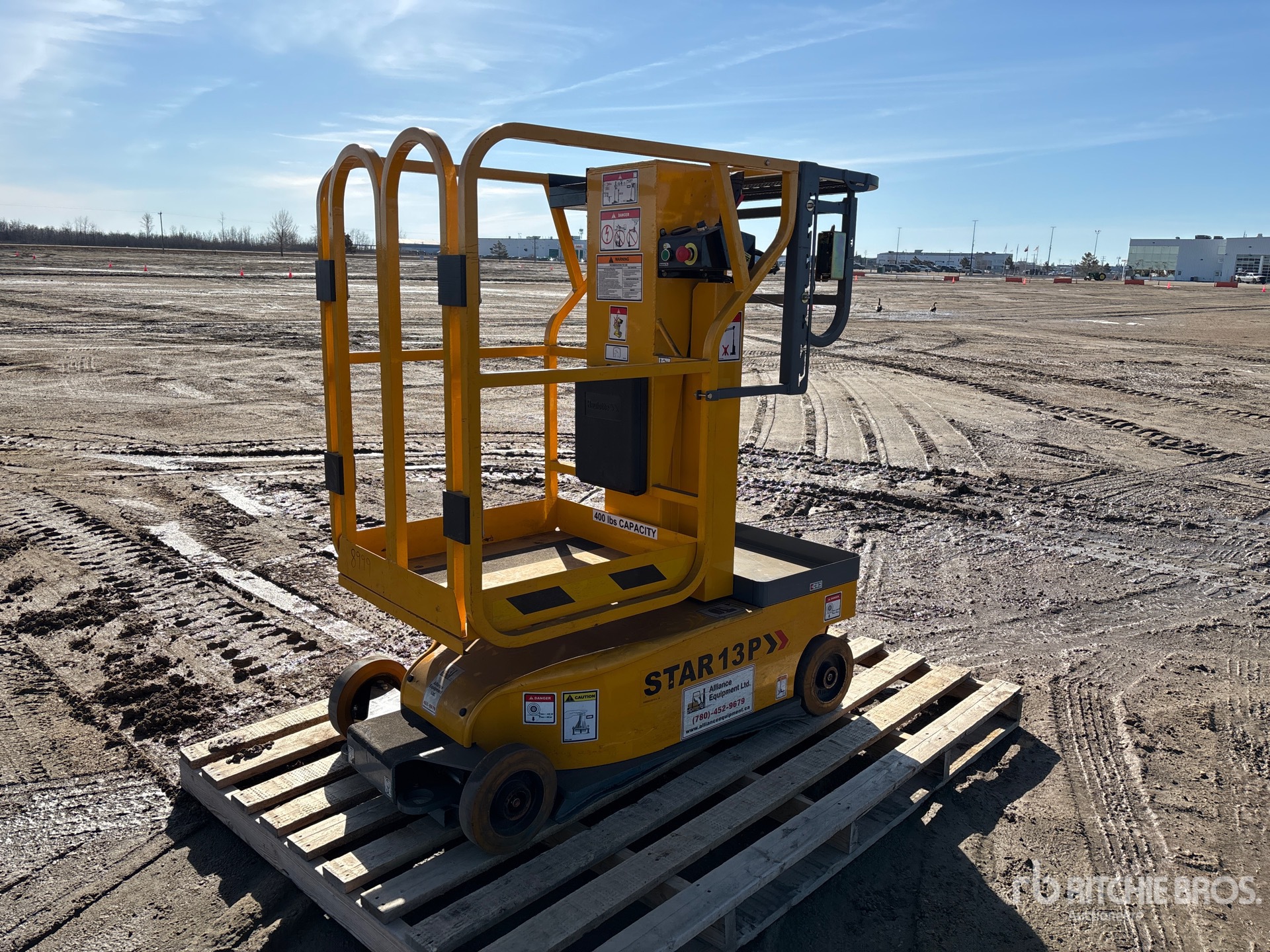 Aspect général with Image, coin arrière droit