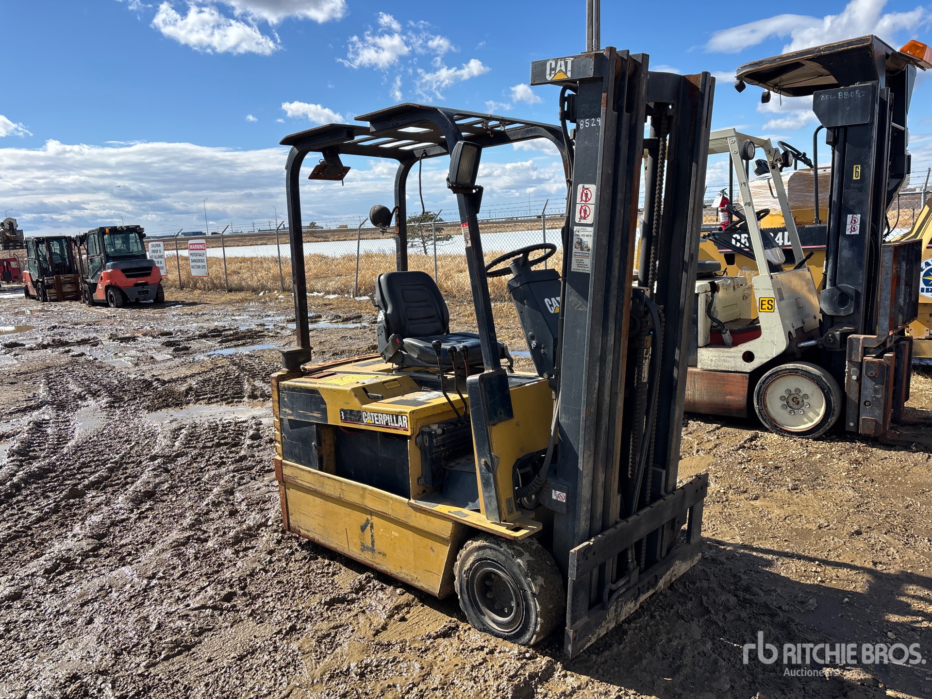 General Appearance with Imagen: esquina delantera derecha