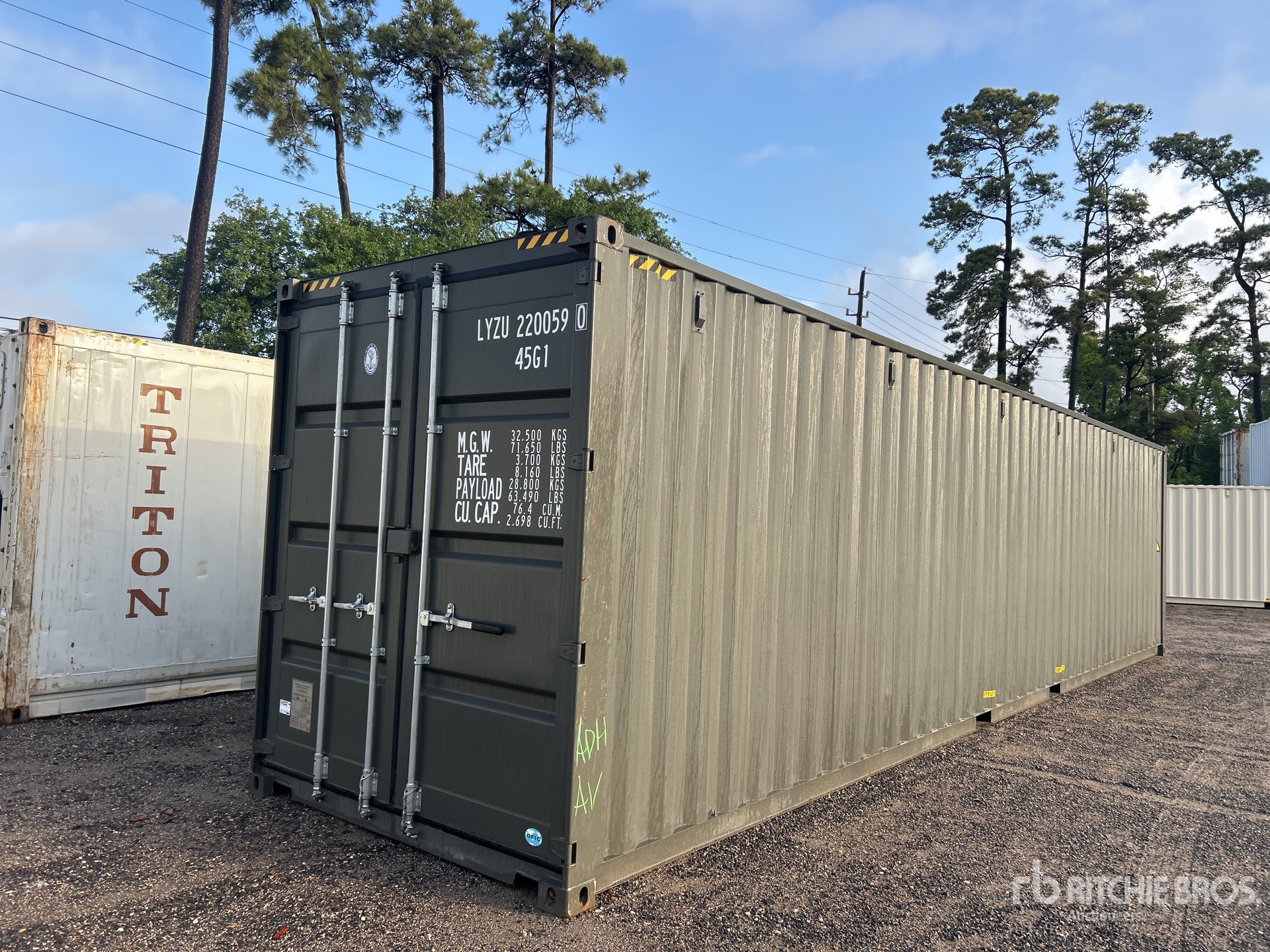 General Appearance with Picture, Right Rear Corner