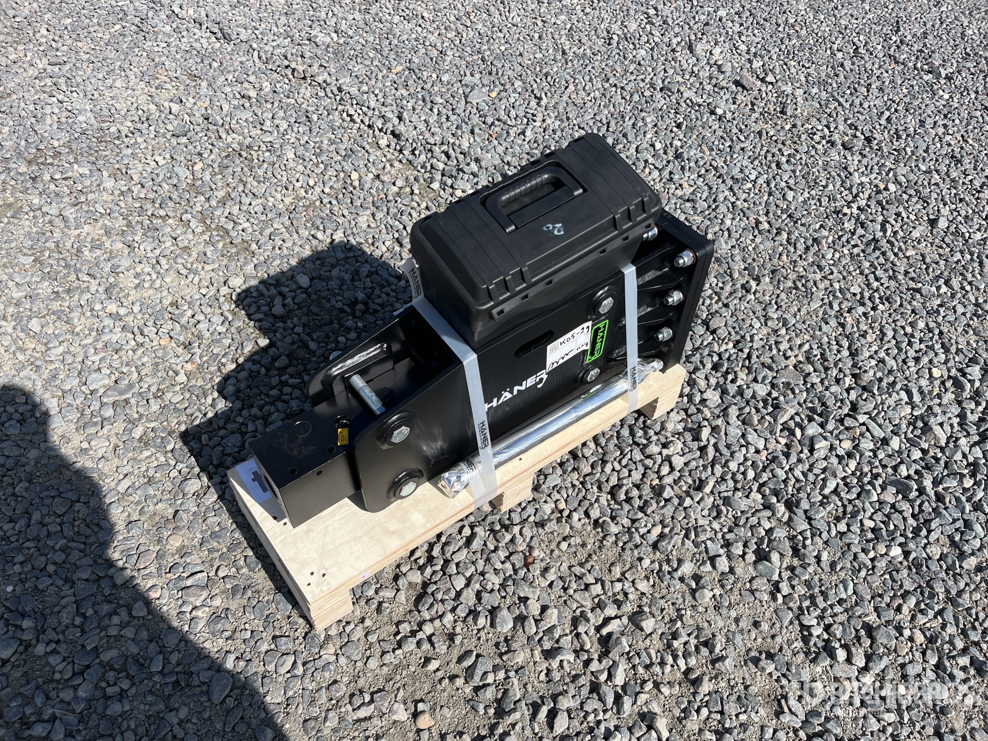 General Appearance with Bild, Ecke vorne links