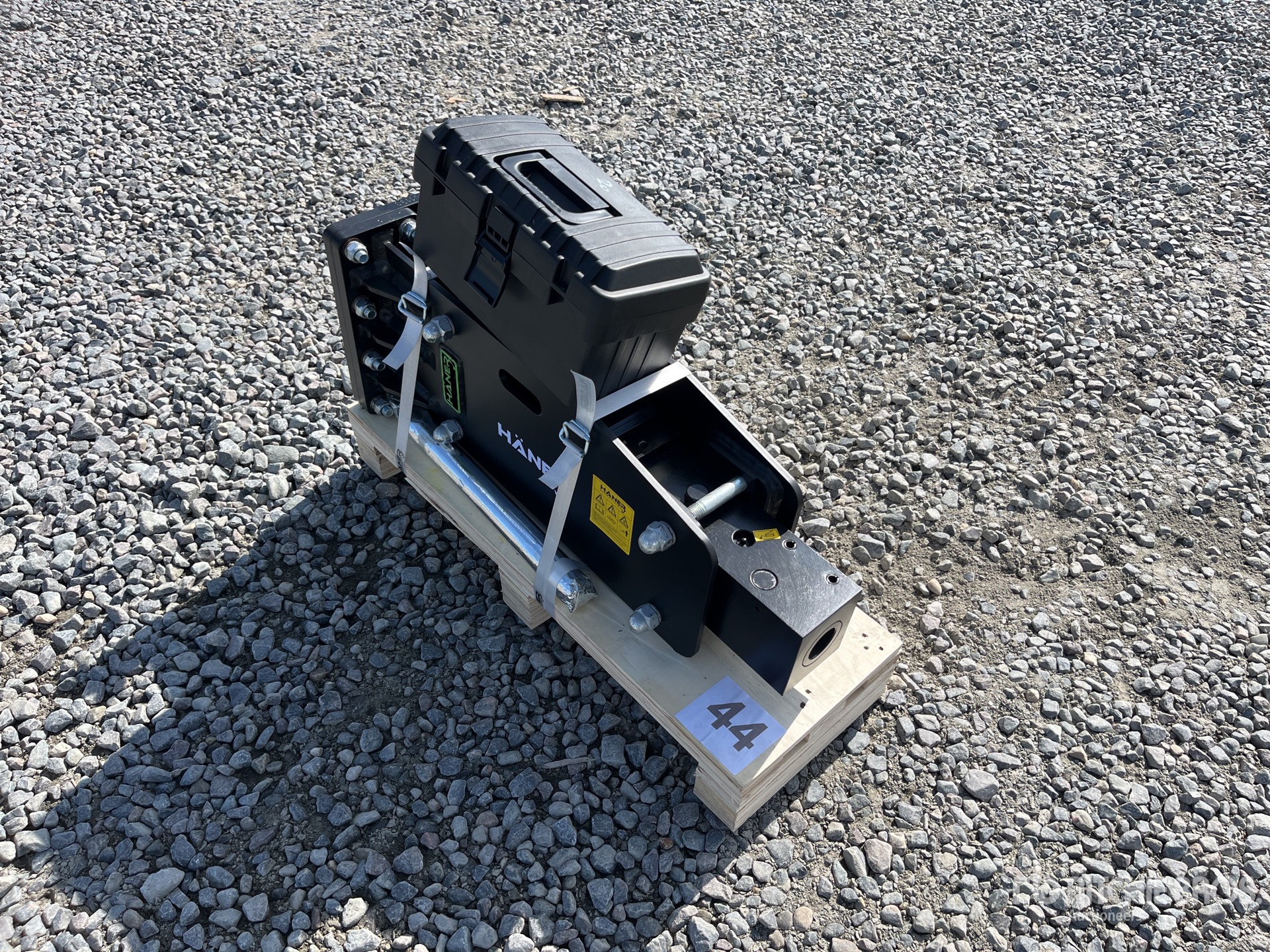 General Appearance with Bild, Ecke vorne rechts