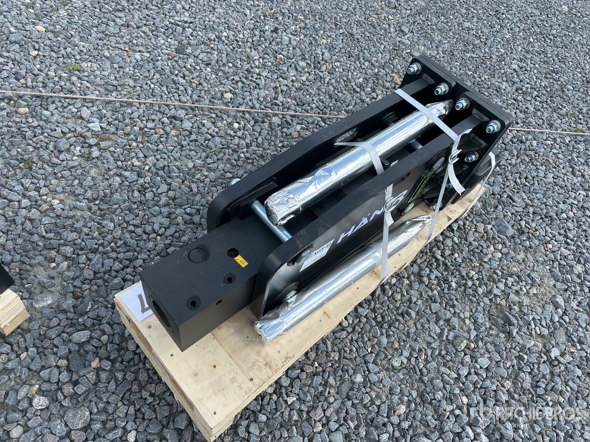 General Appearance with Foto, angolo anteriore sinistro