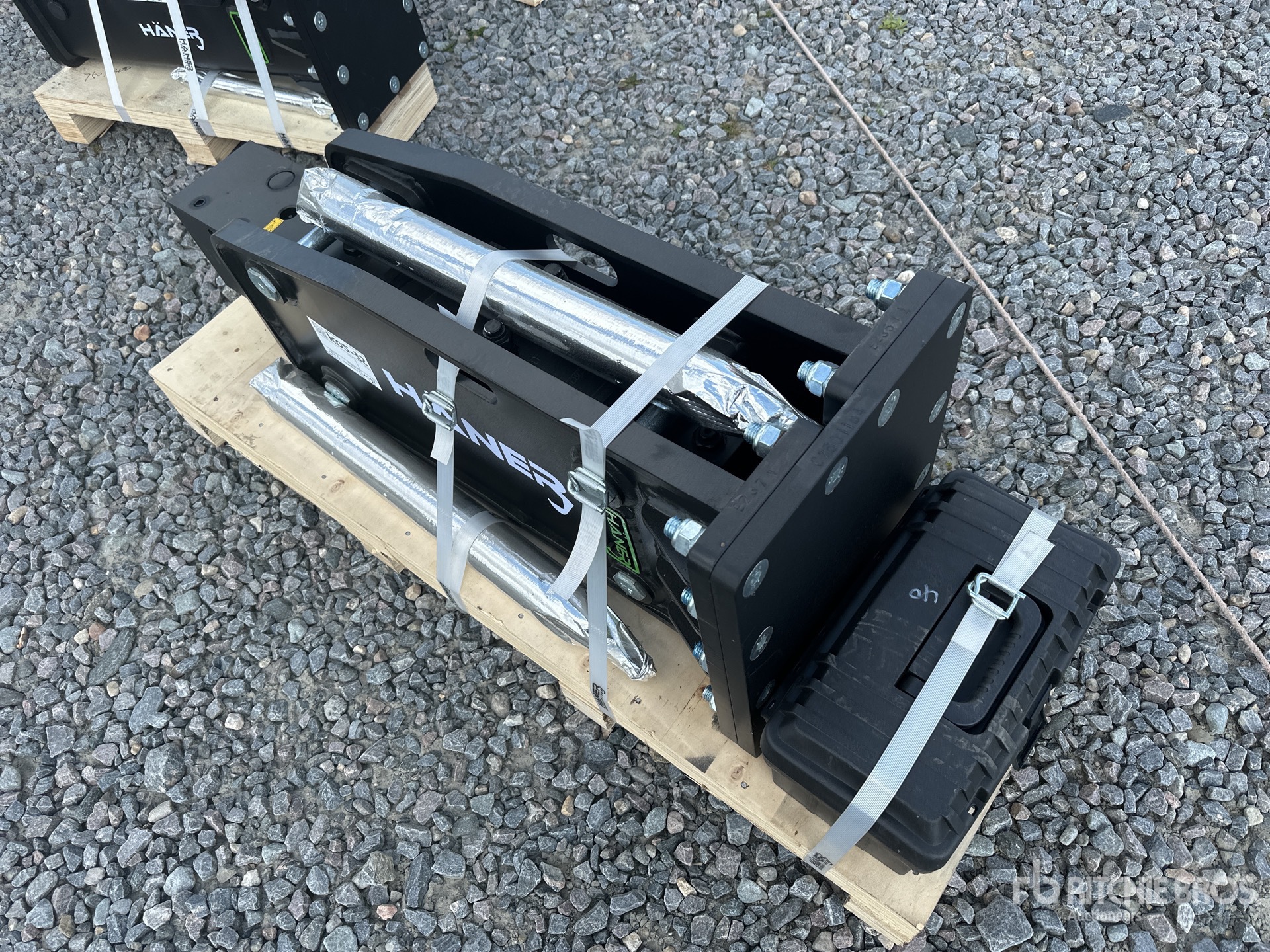 General Appearance with Foto, angolo posteriore sinistro