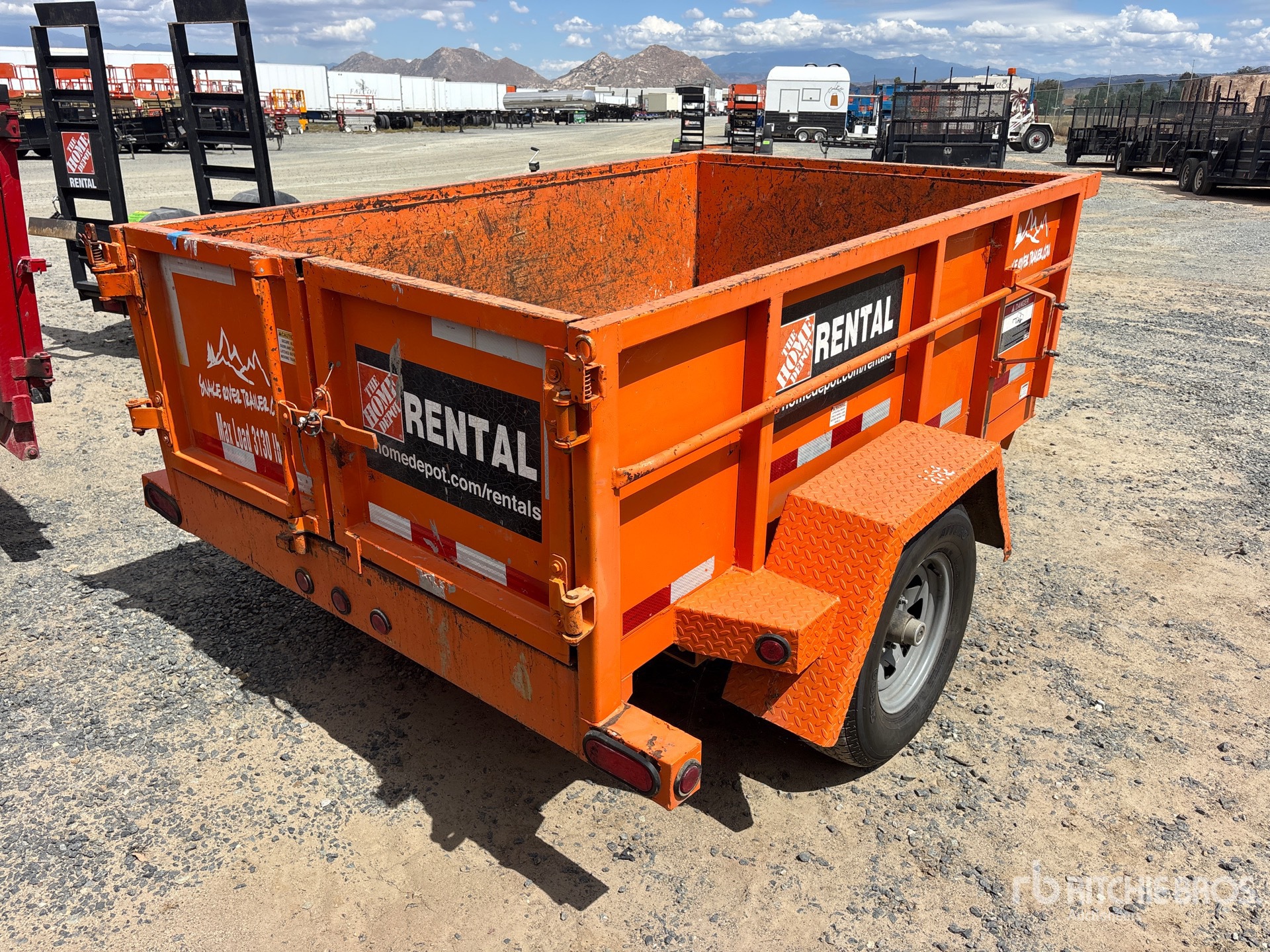 General Appearance with Picture, Right Rear Corner