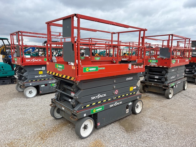 2017 Skyjack SJIII 4632 Electric Scissor Lift