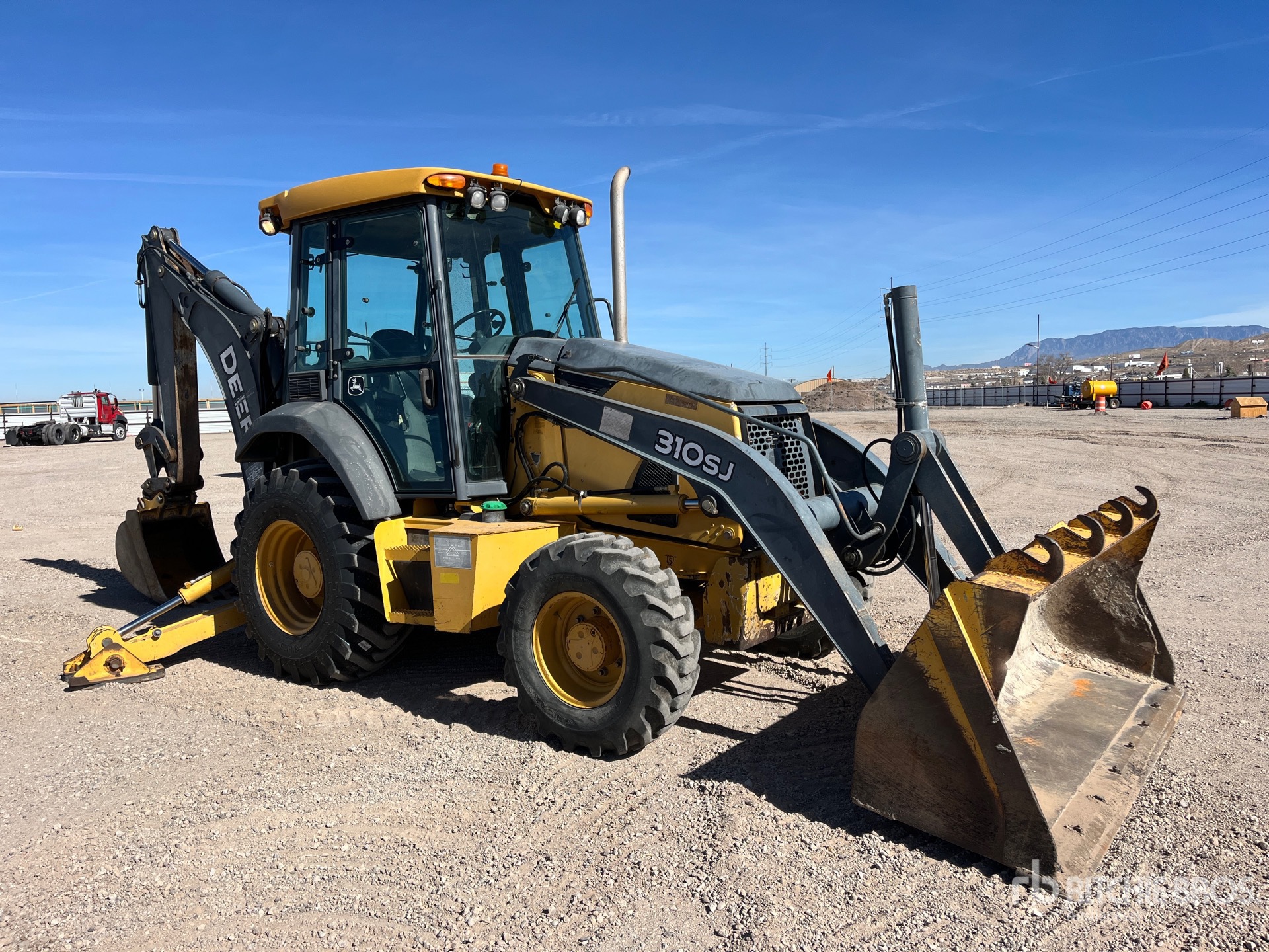 General Appearance with Bild, Ecke vorne rechts