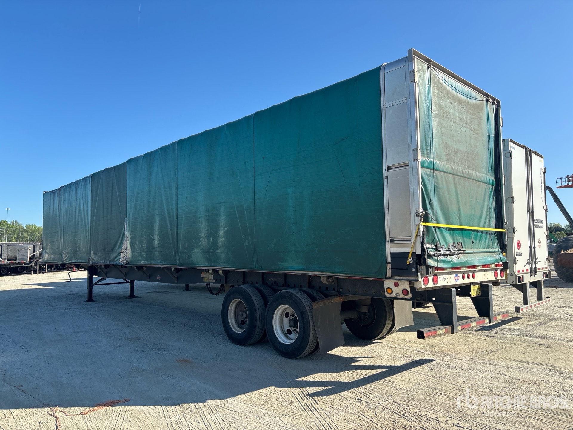 Aspect général with Image, coin arrière gauche