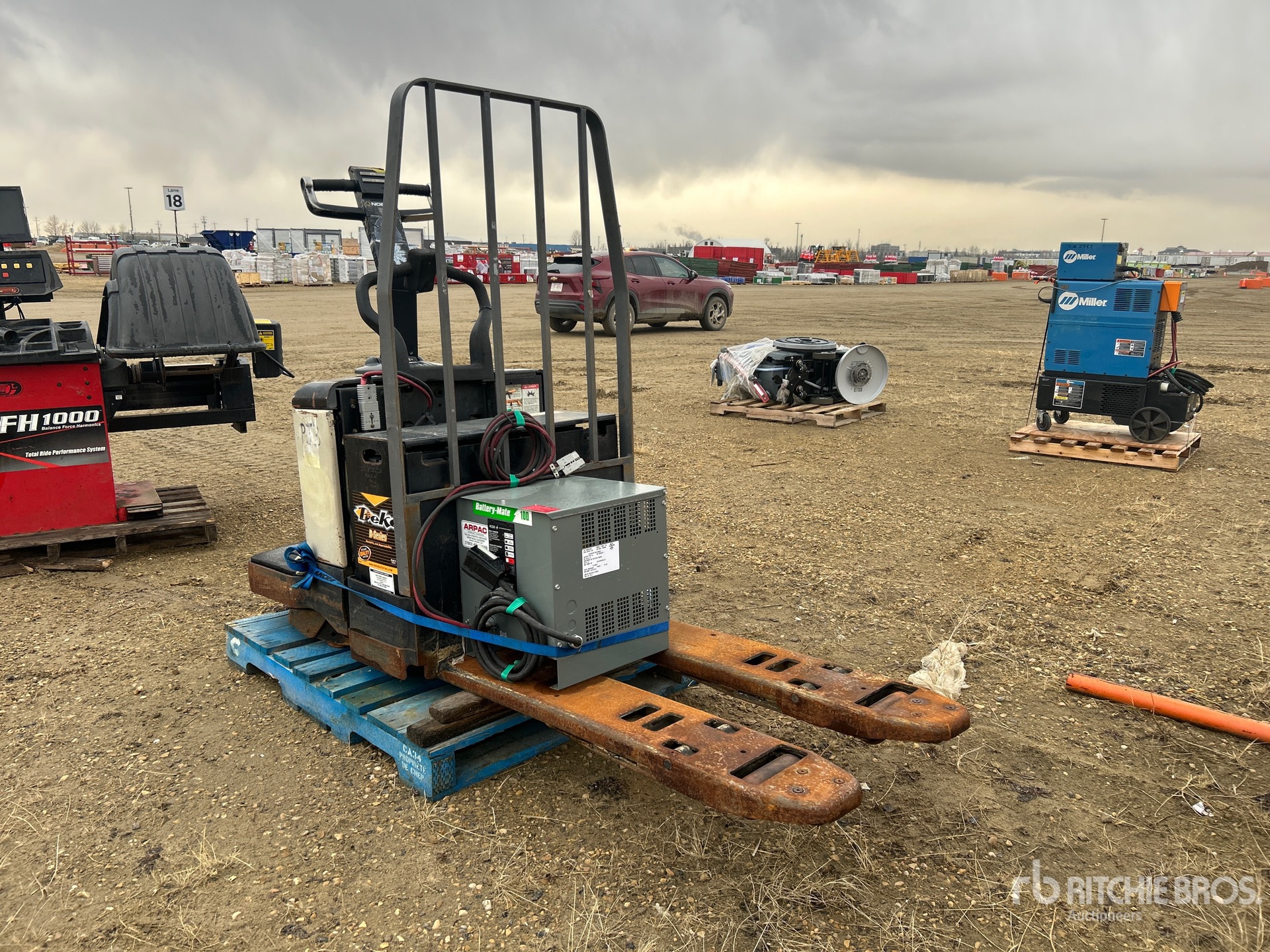 General Appearance with Picture, Right Front Corner