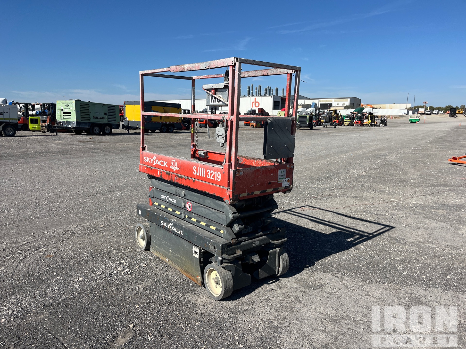 General Appearance - Scissor Lift* with Bild, Ecke vorne rechts