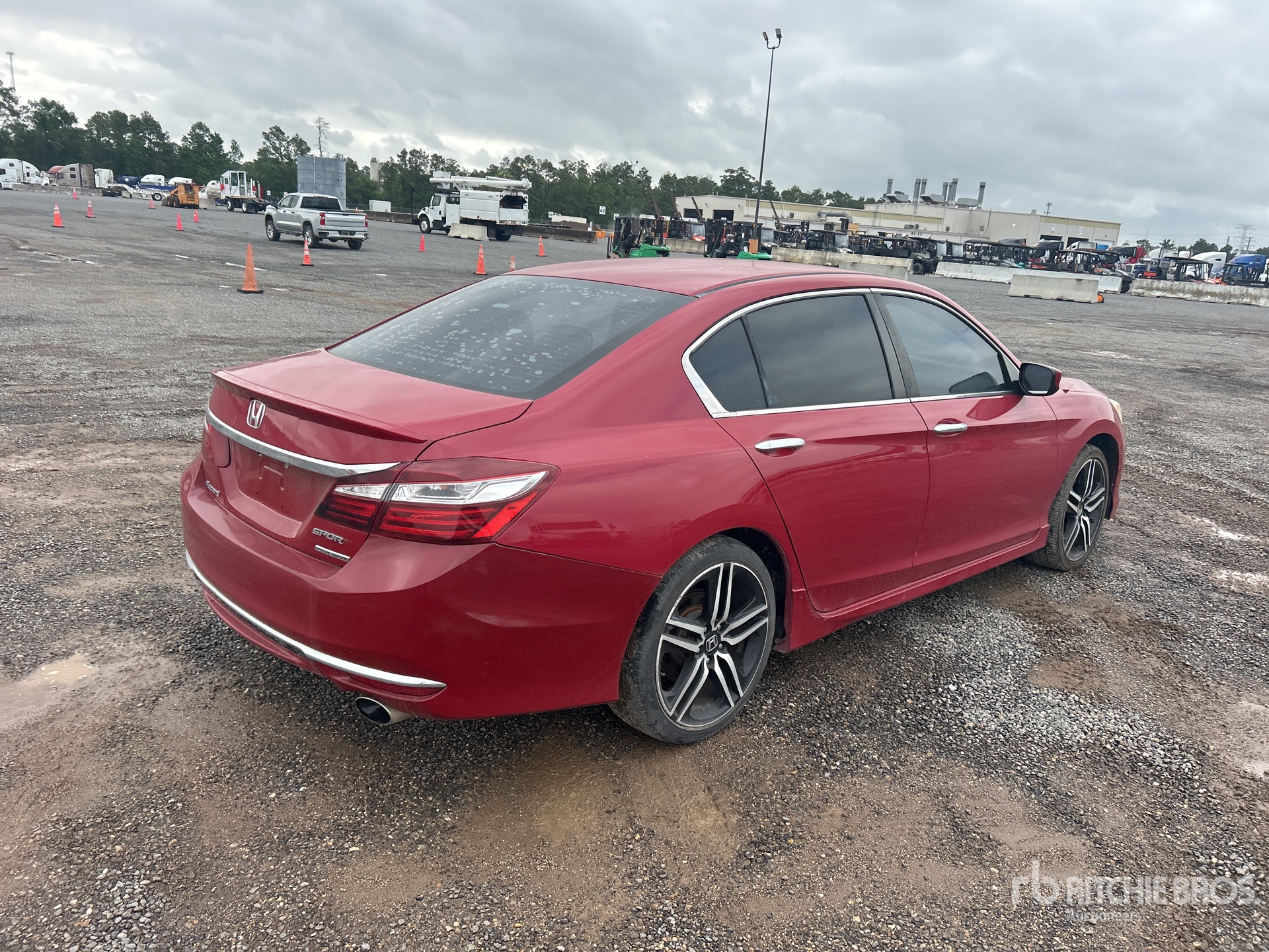 General Appearance with Bild, Ecke hinten rechts