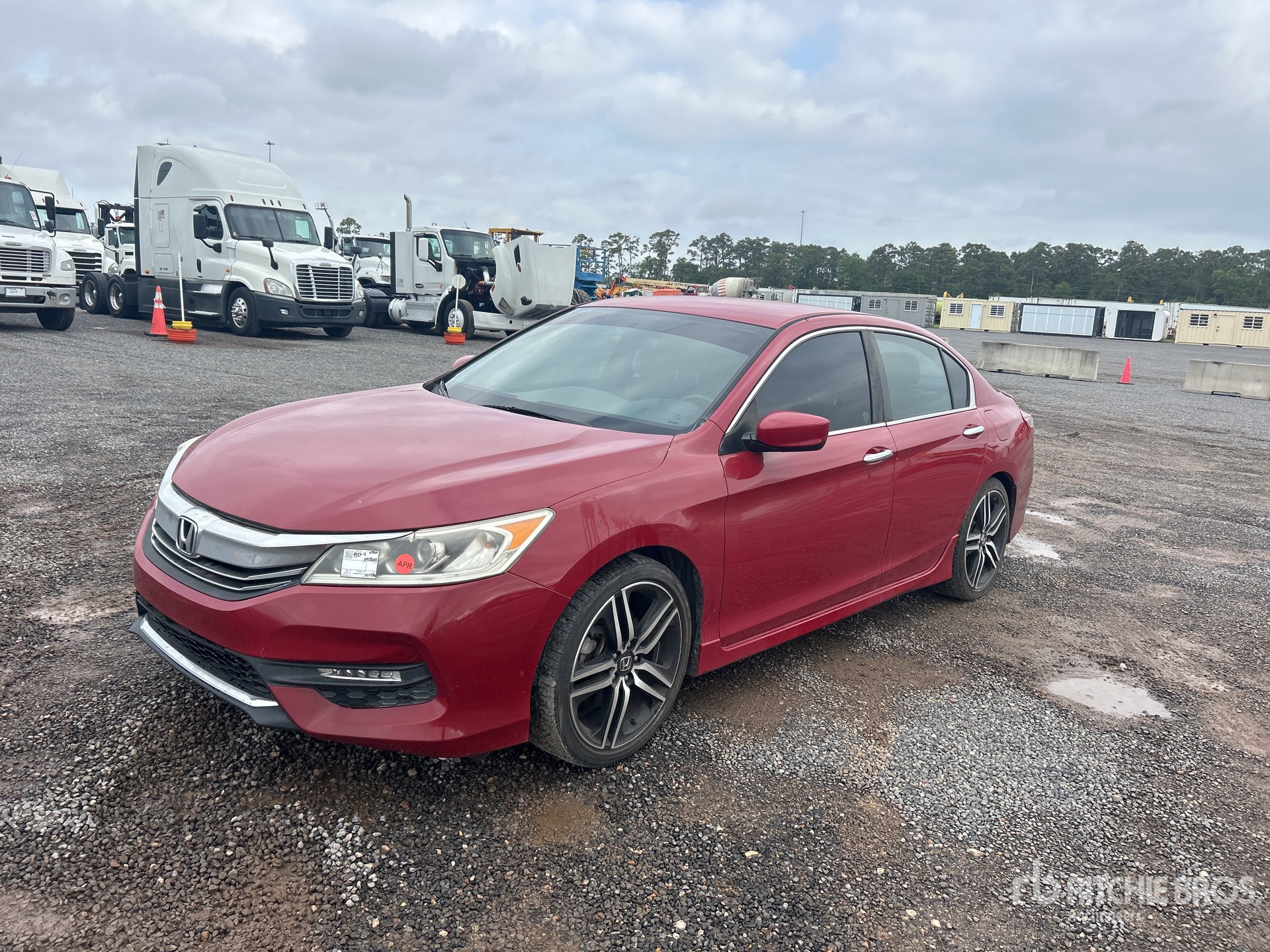 General Appearance with Bild, Ecke vorne links