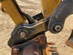 Chassis with Pins and Bushings Stick to Coupler
