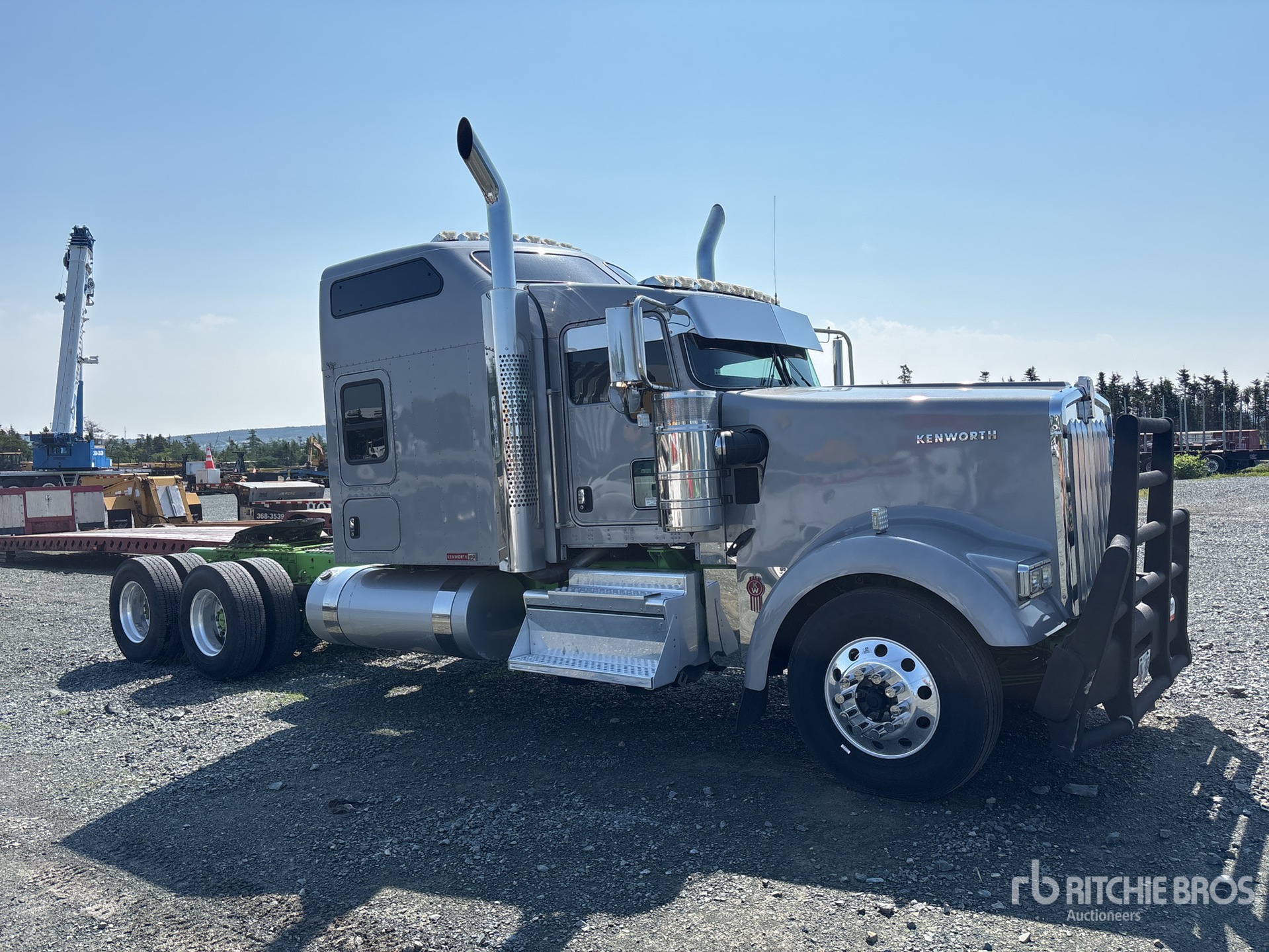 2024 Kenworth W900
