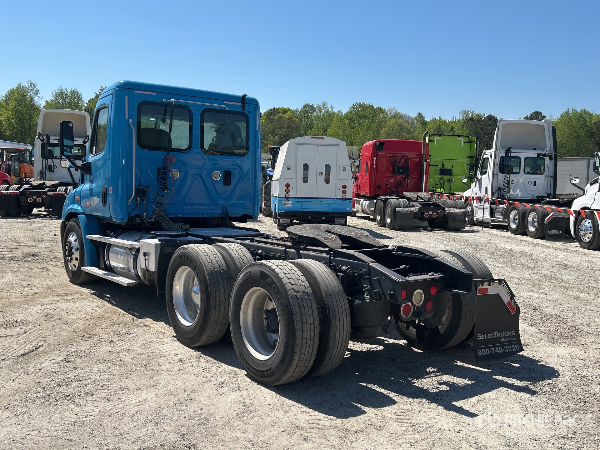 General Appearance with Imagen: esquina trasera izquierda