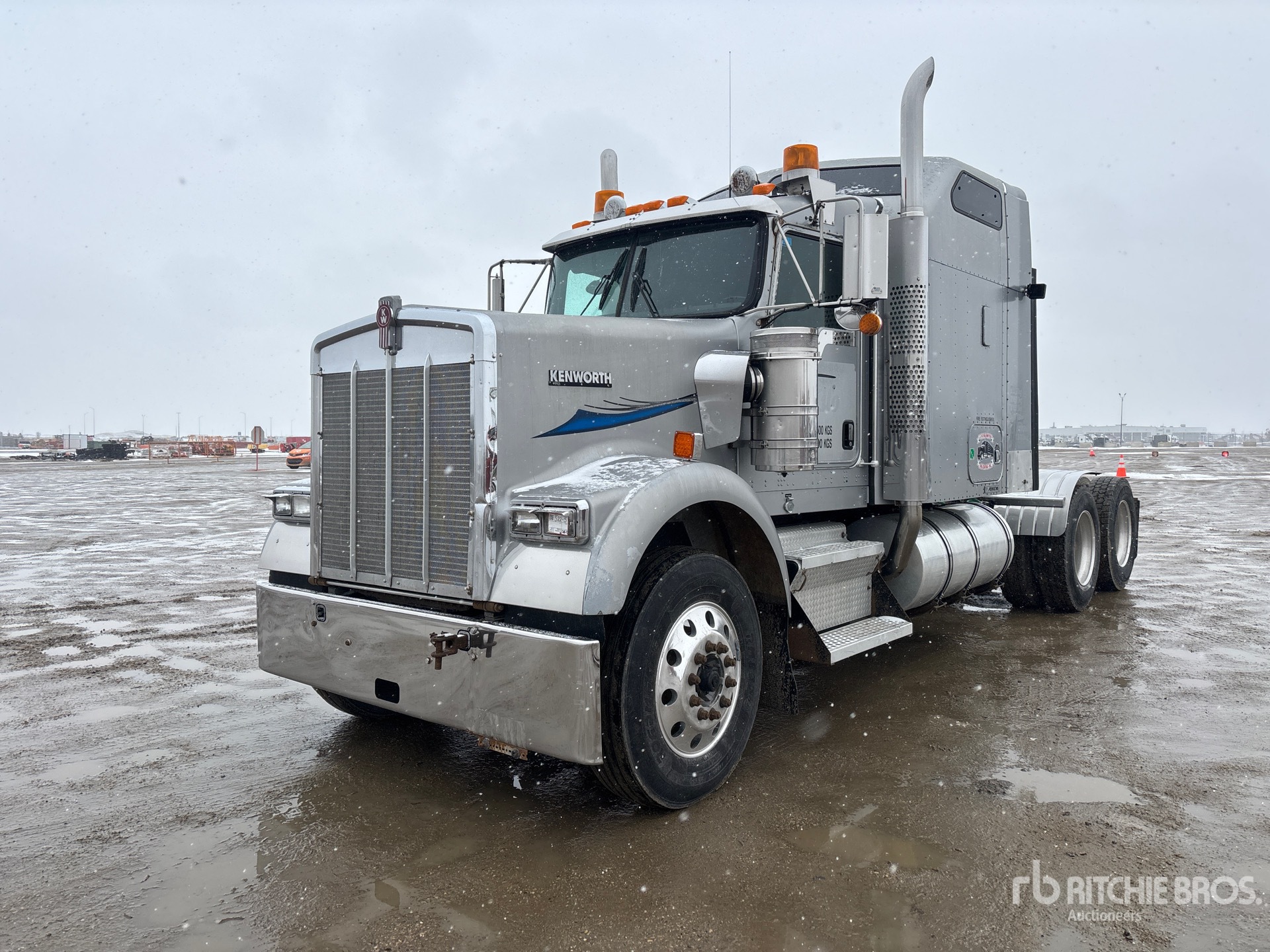 General Appearance with Featured Photo