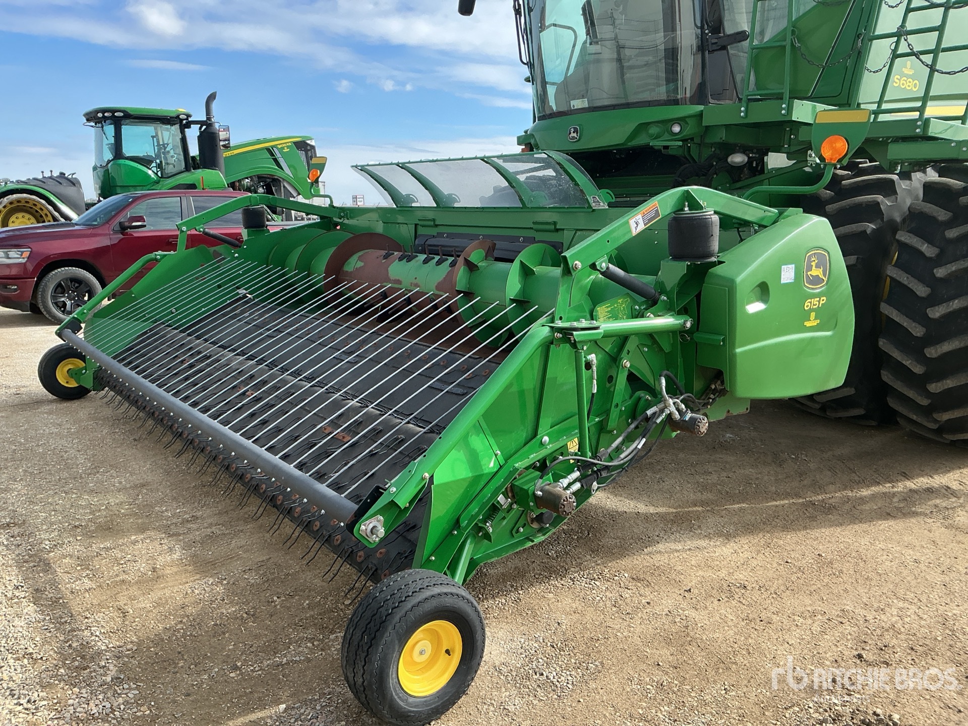 Photo of a 2014 John Deere 615P