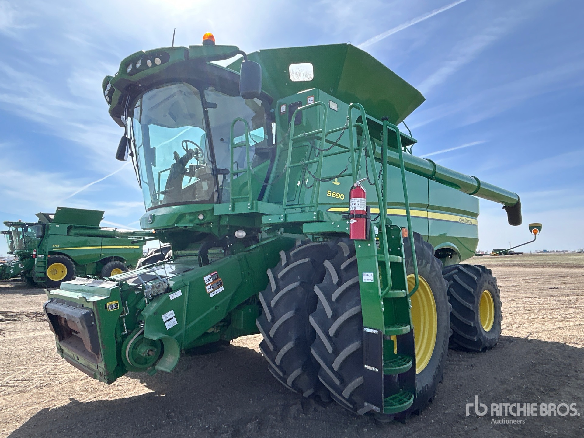 Photo of a 2017 John Deere S690
