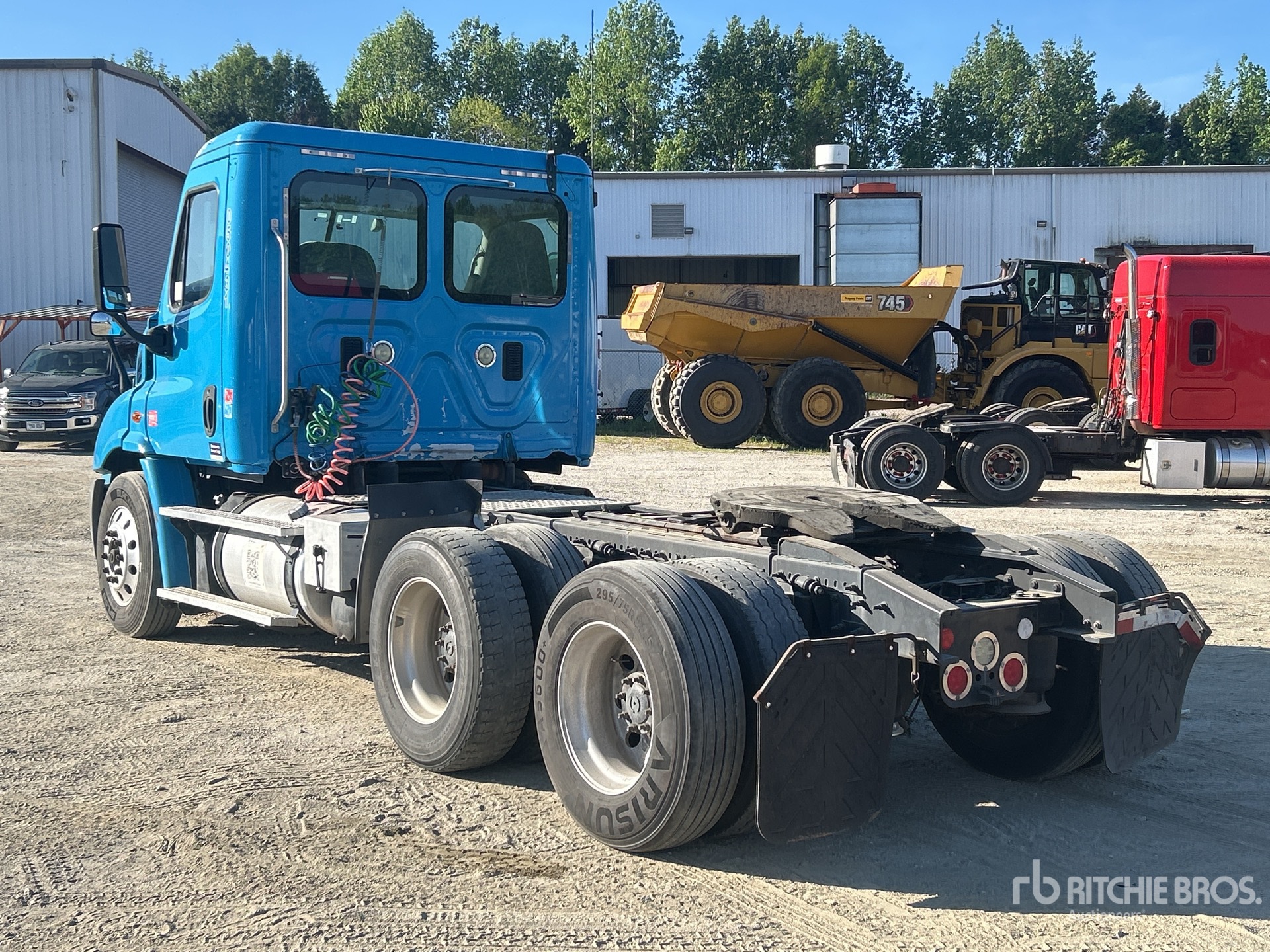 General Appearance with Imagen: esquina trasera izquierda