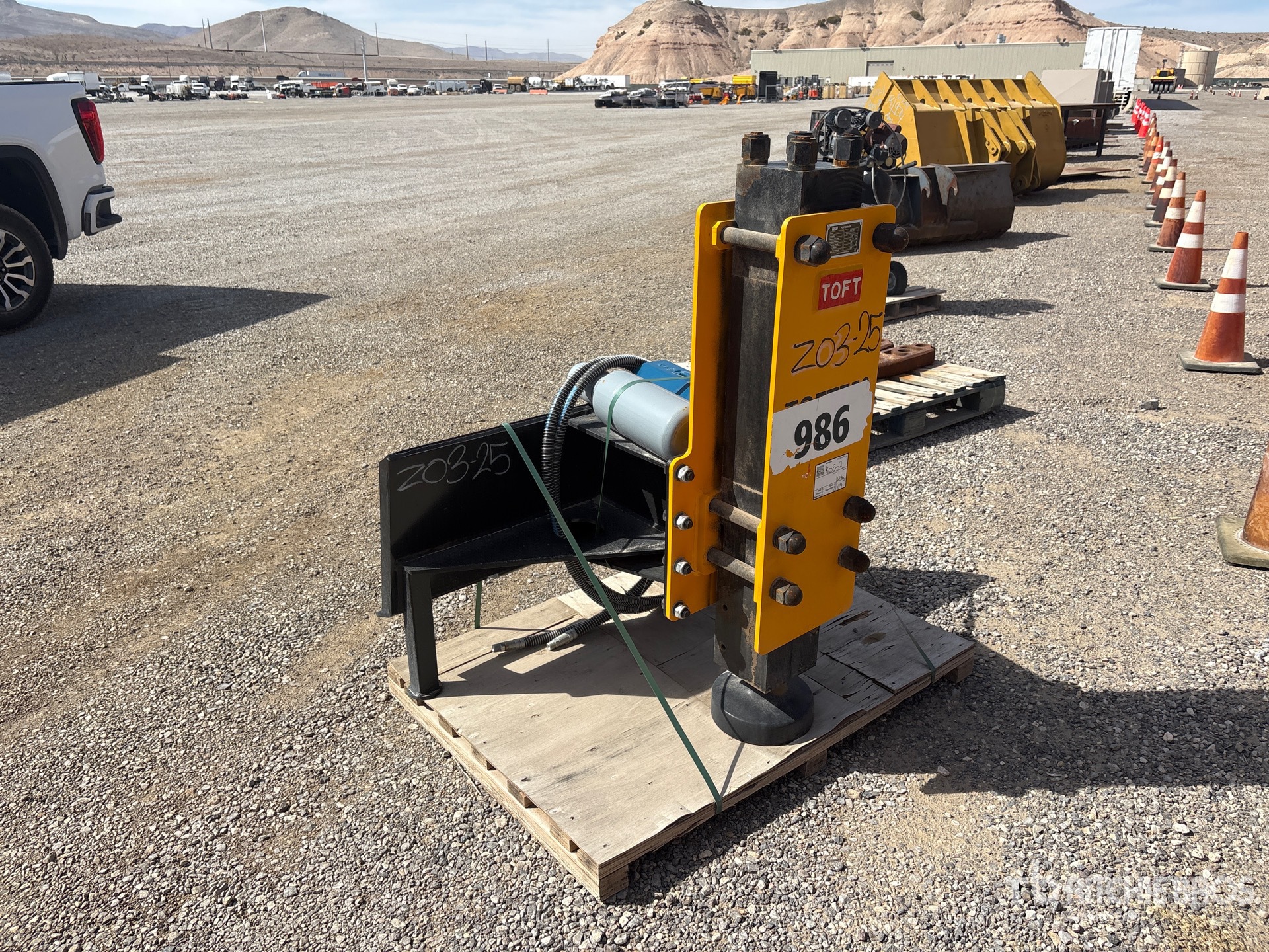 General Appearance with Picture, Left Rear Corner