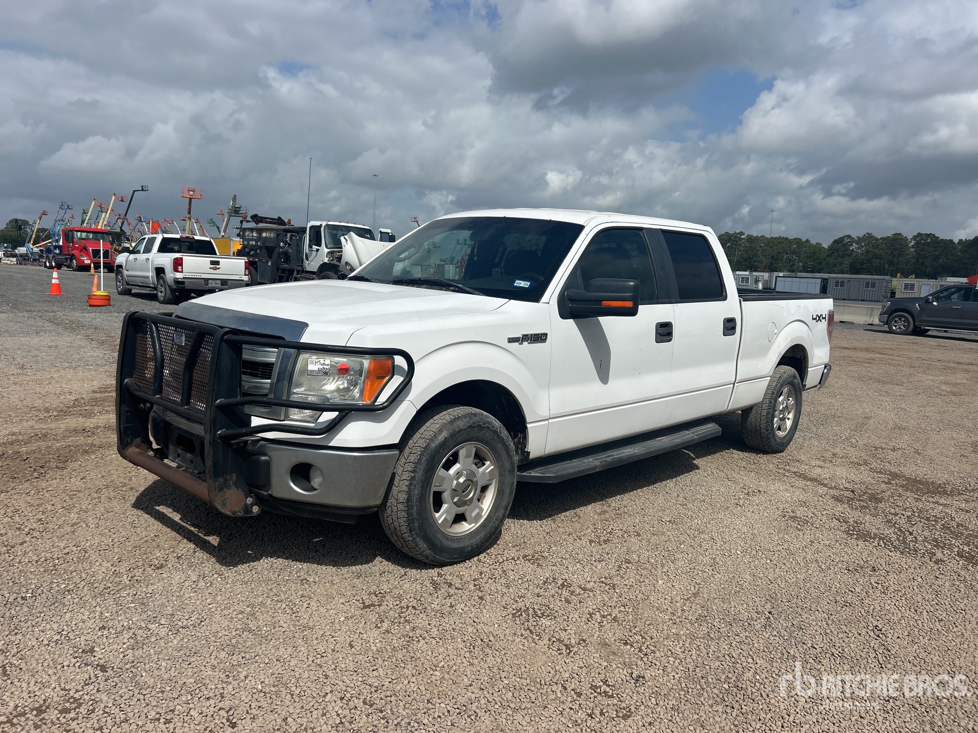 General Appearance with Picture, Left Front Corner