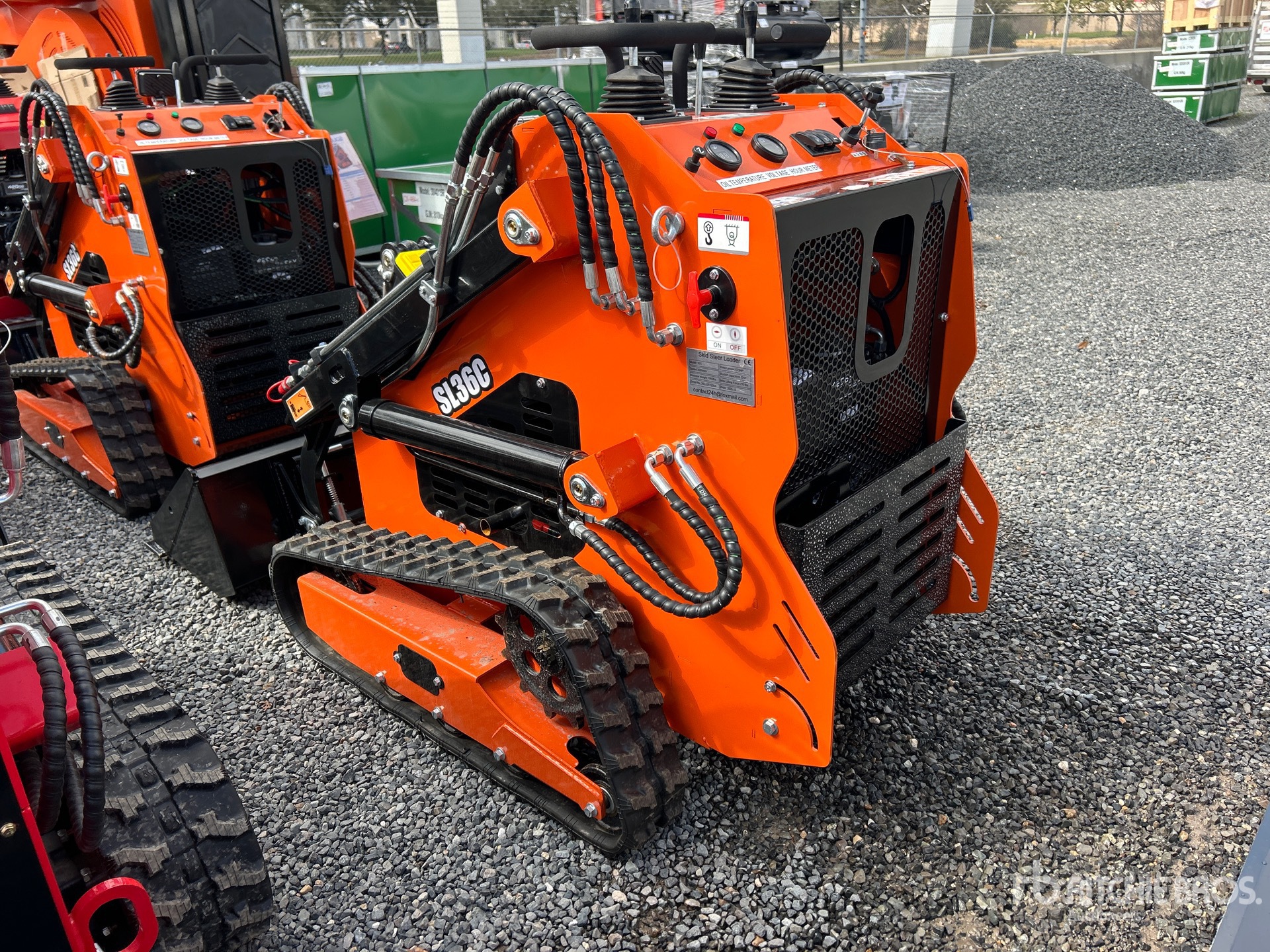 General Appearance with Bild, Ecke hinten links