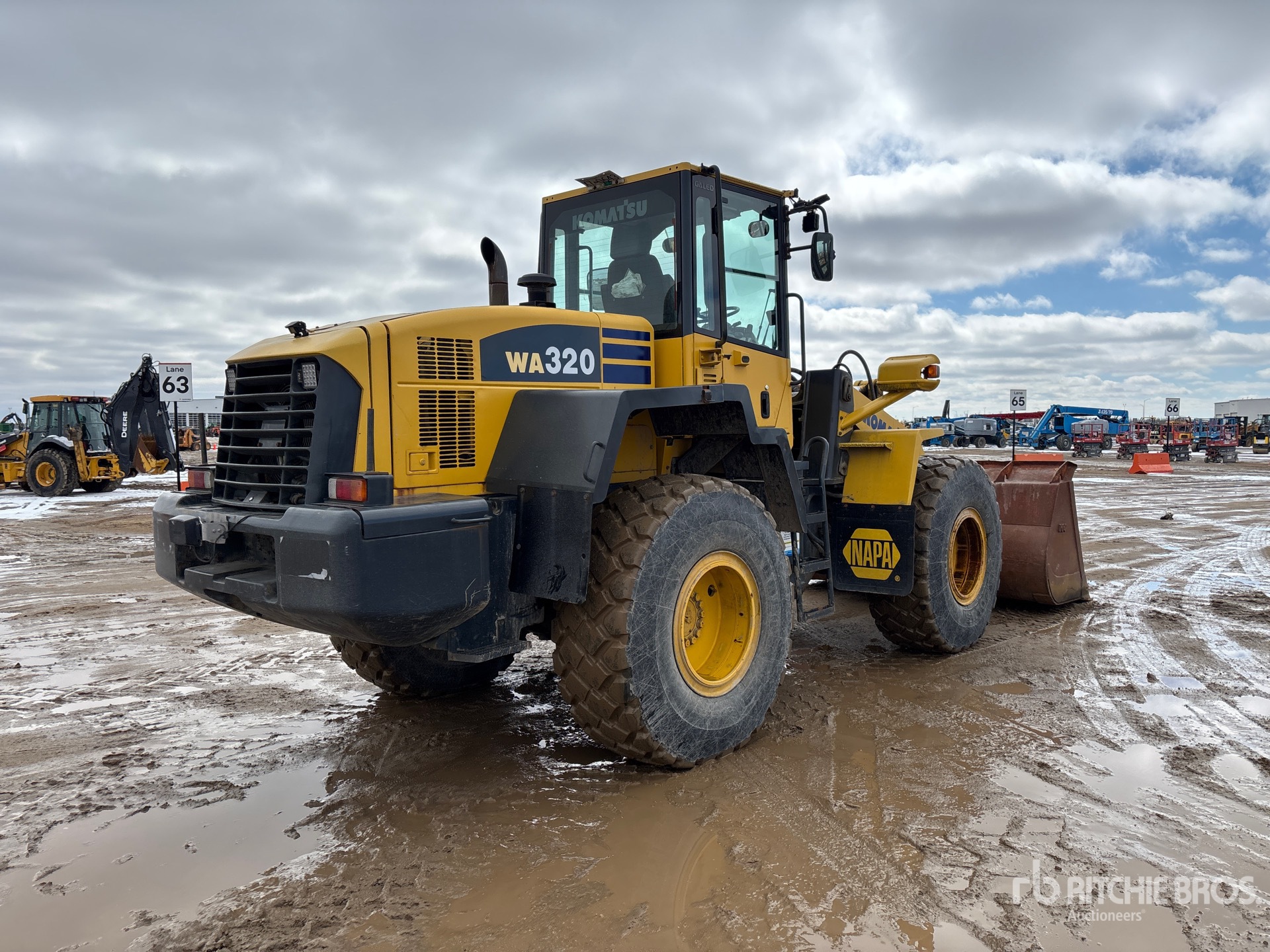 Photo of a 2007 Komatsu WA320-5L