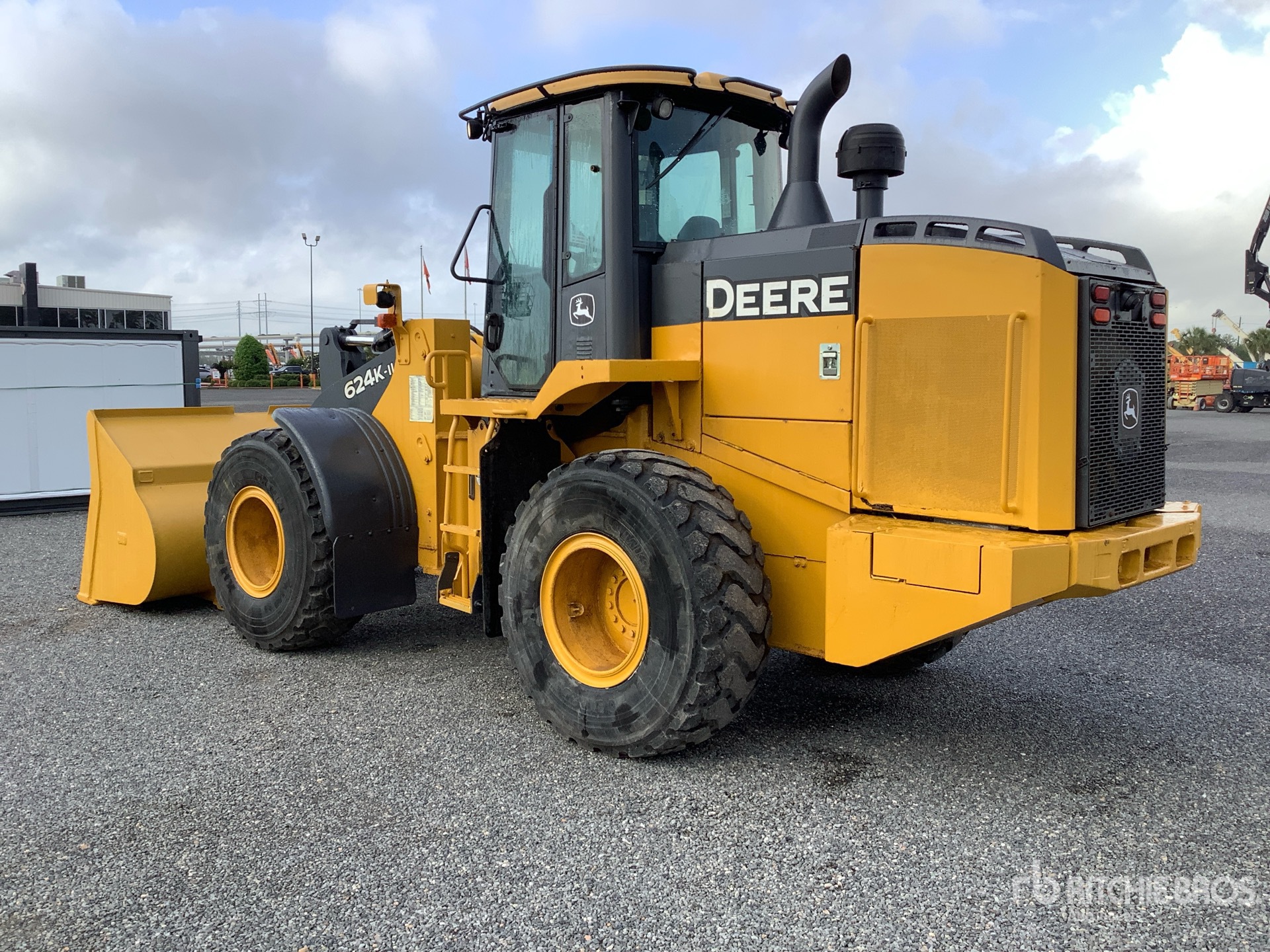 General Appearance with Bild, Ecke hinten links