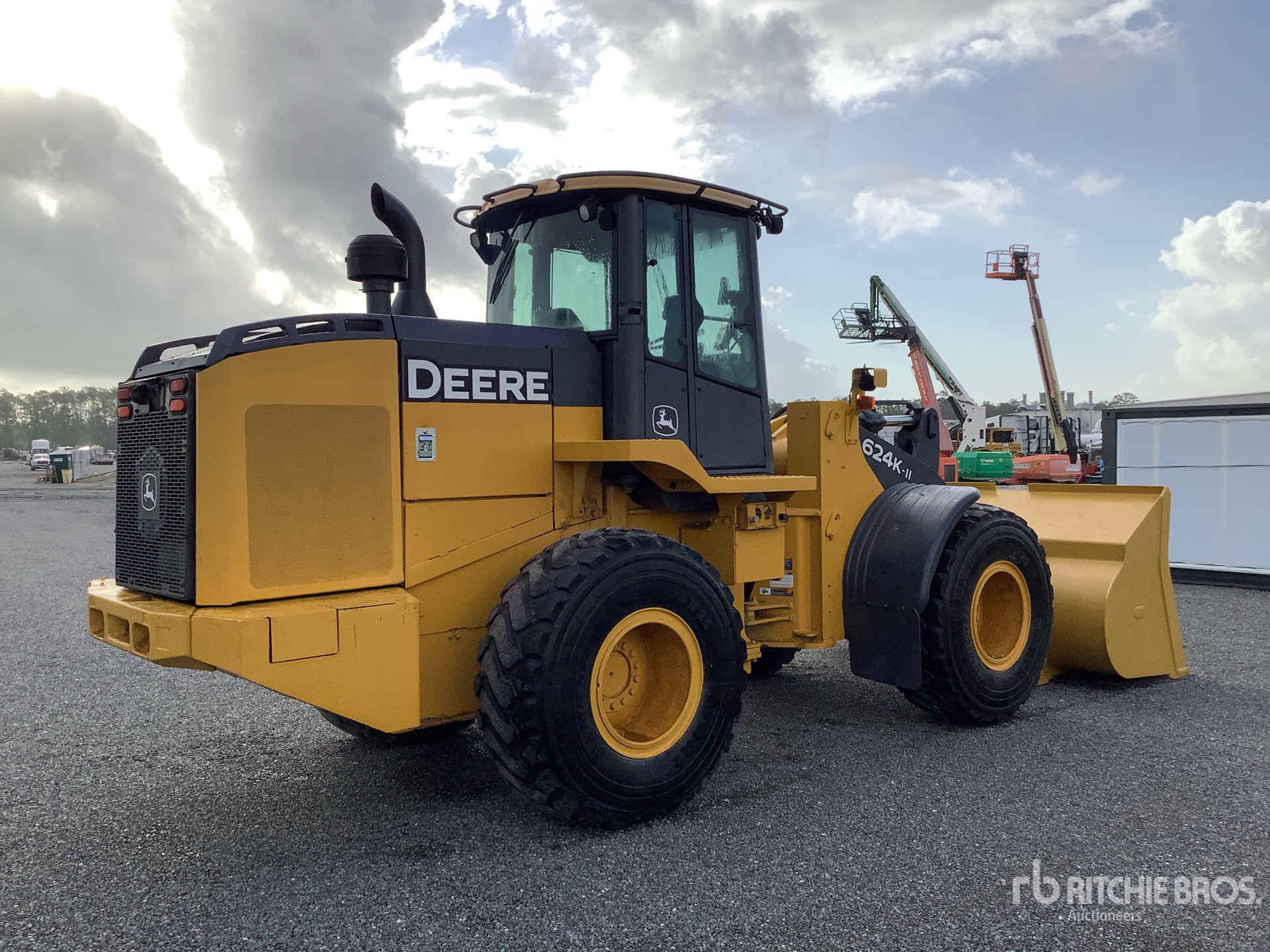 General Appearance with Bild, Ecke hinten rechts