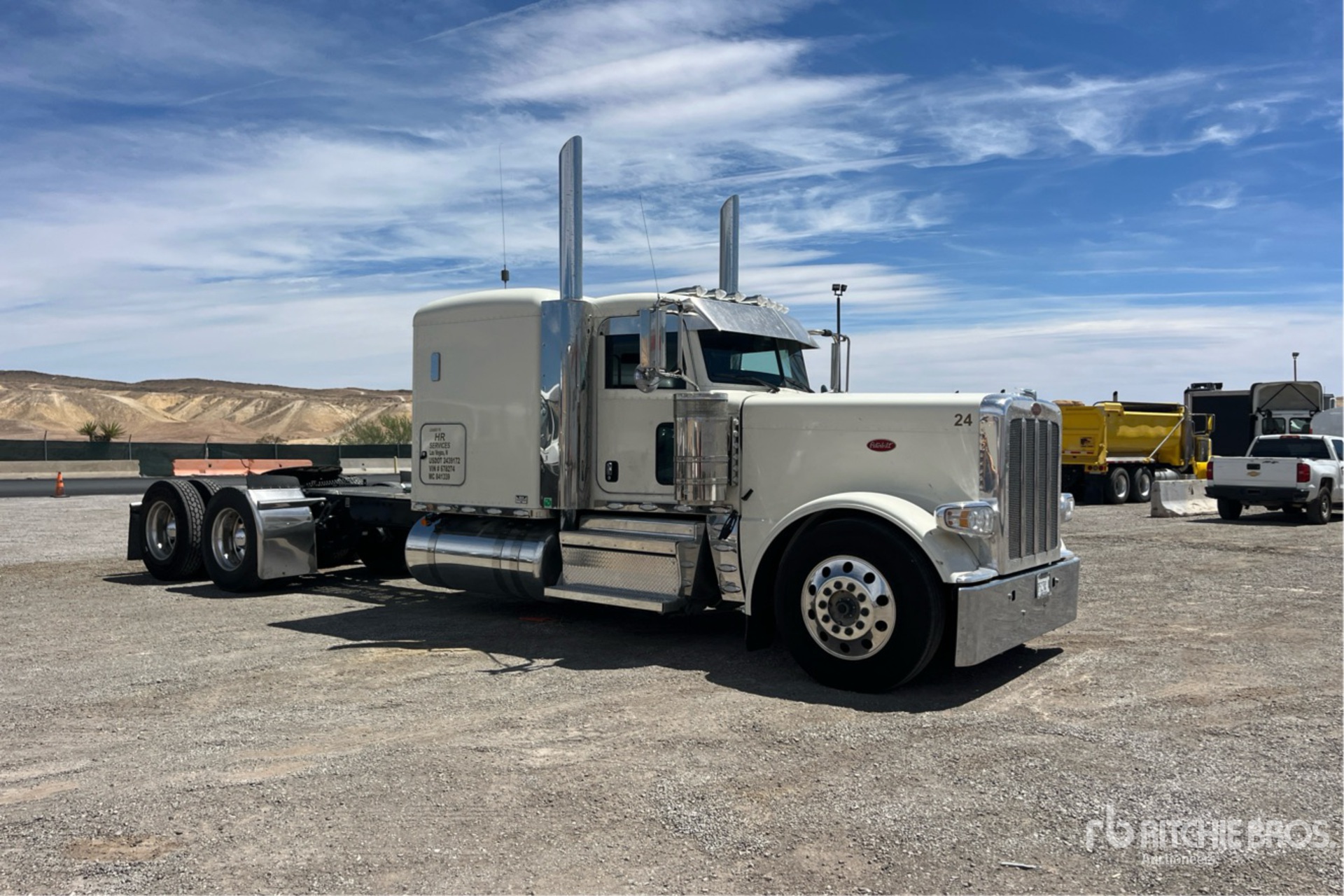 2024 Peterbilt 389