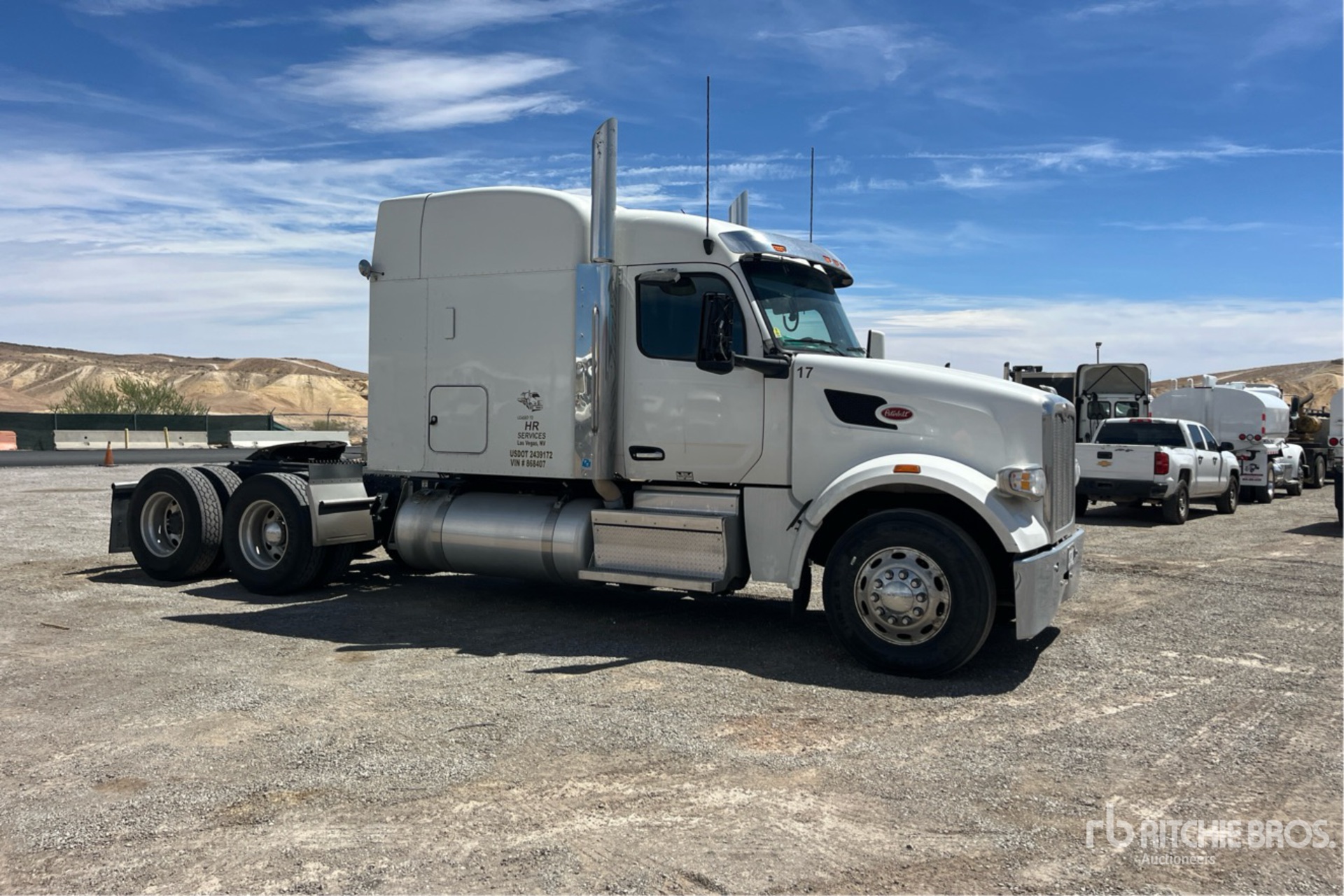 2023 Peterbilt 567