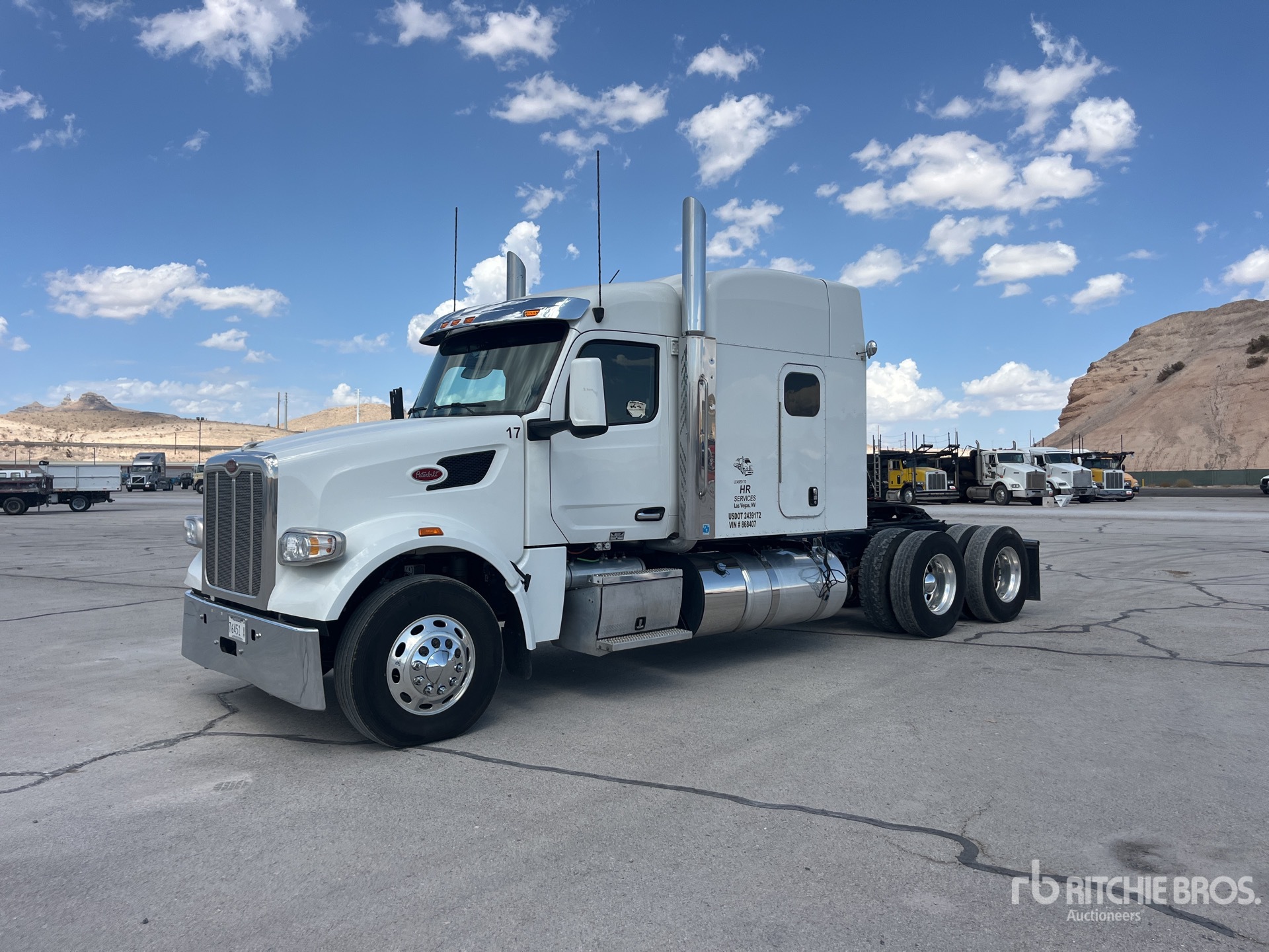 Photo of 2023 Peterbilt 567