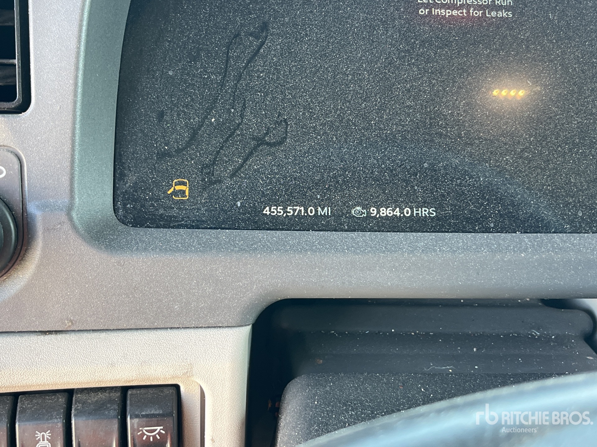 2023 Peterbilt 567