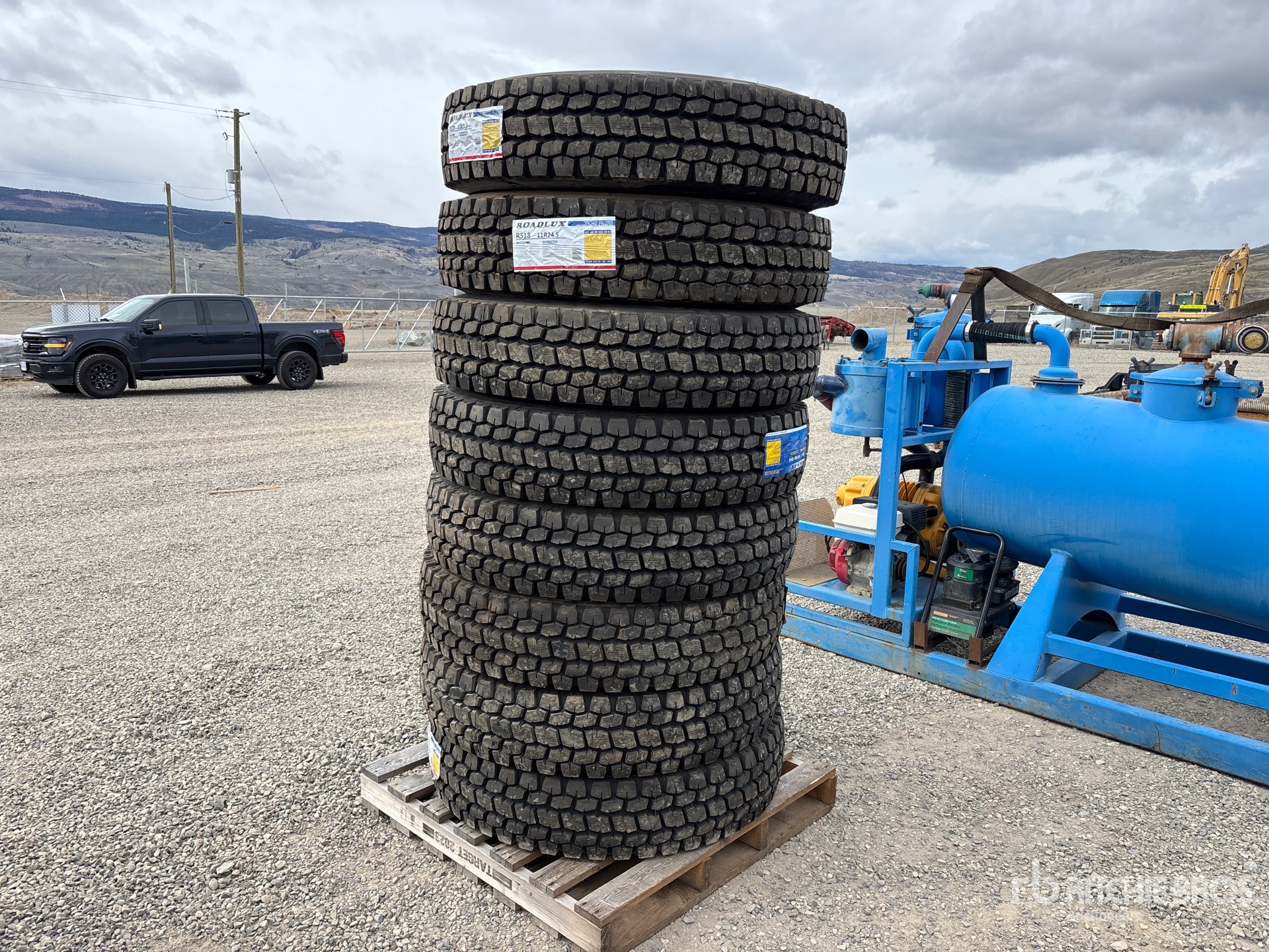 General Appearance with Picture, Left Rear Corner