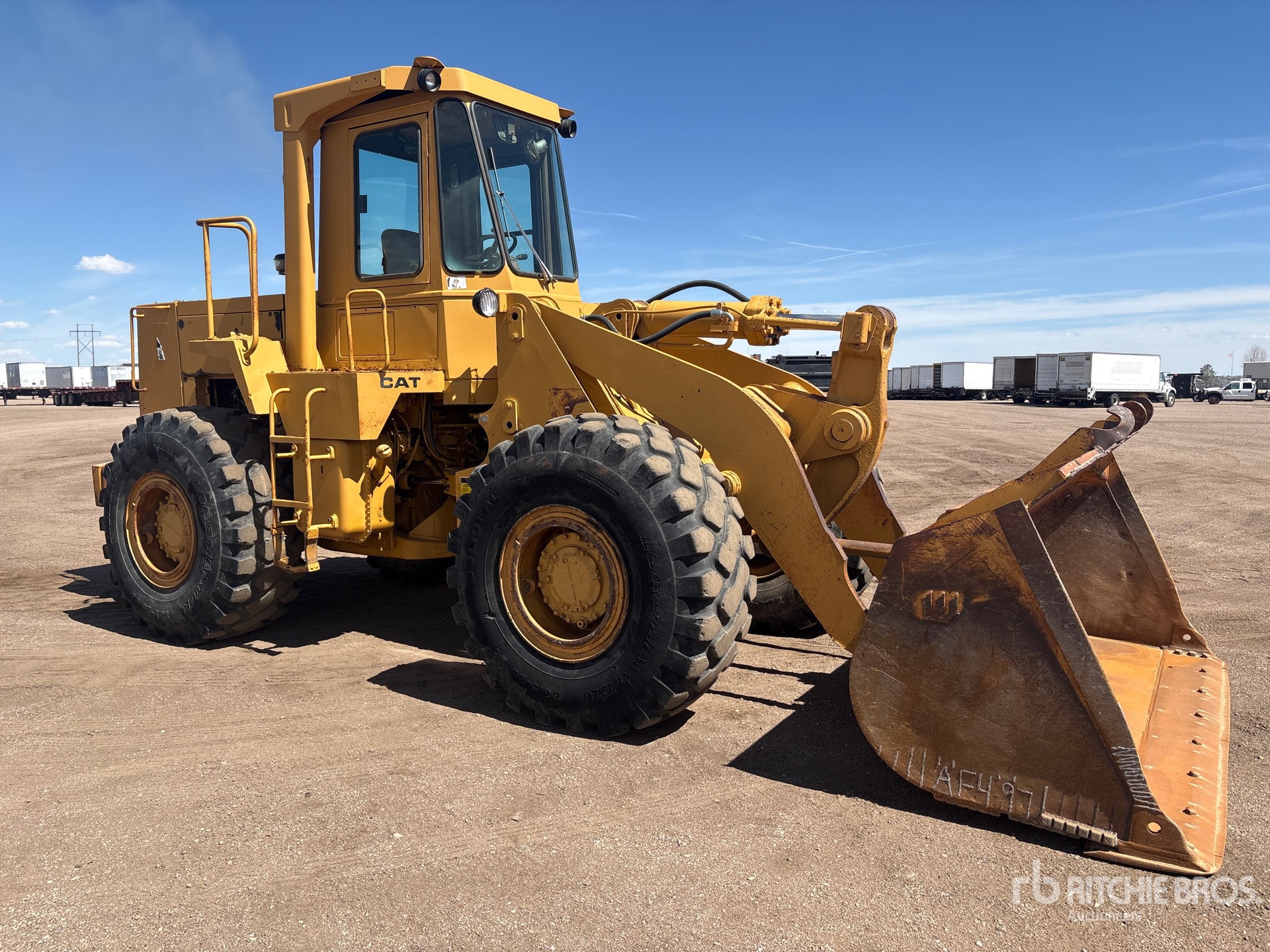 General Appearance with Picture, Right Front Corner