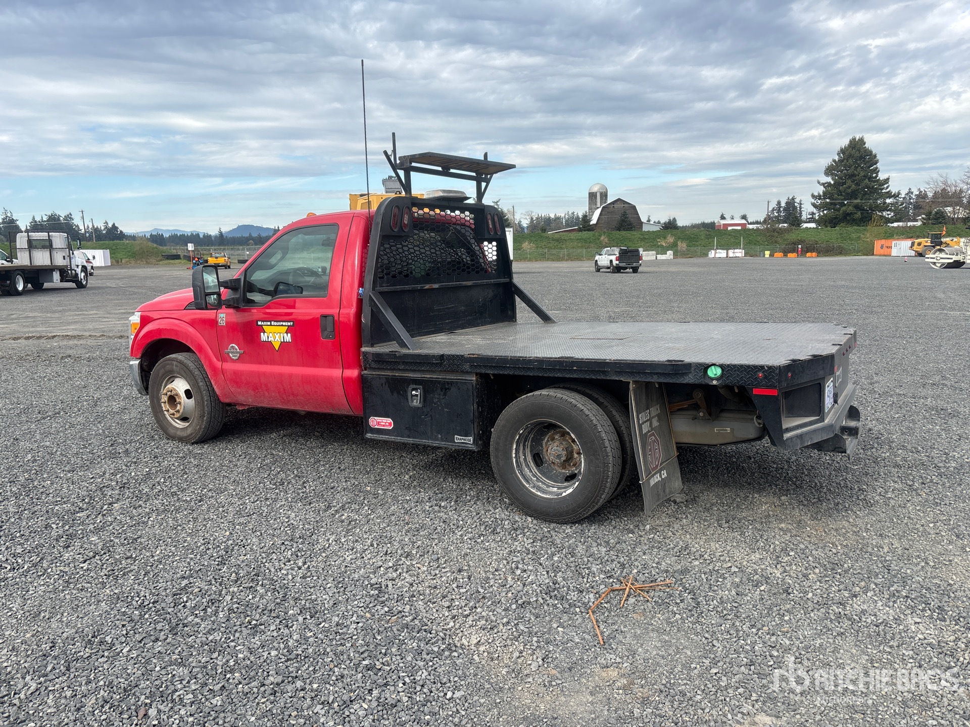 General Appearance with Picture, Left Rear Corner