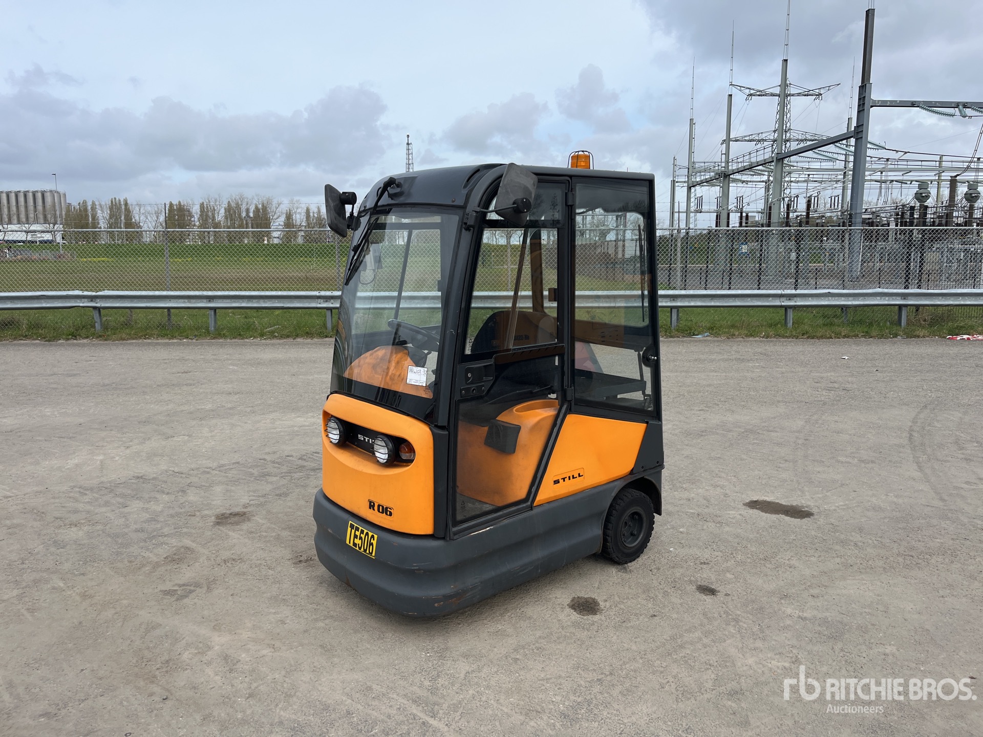 General Appearance with Picture, Left Front Corner