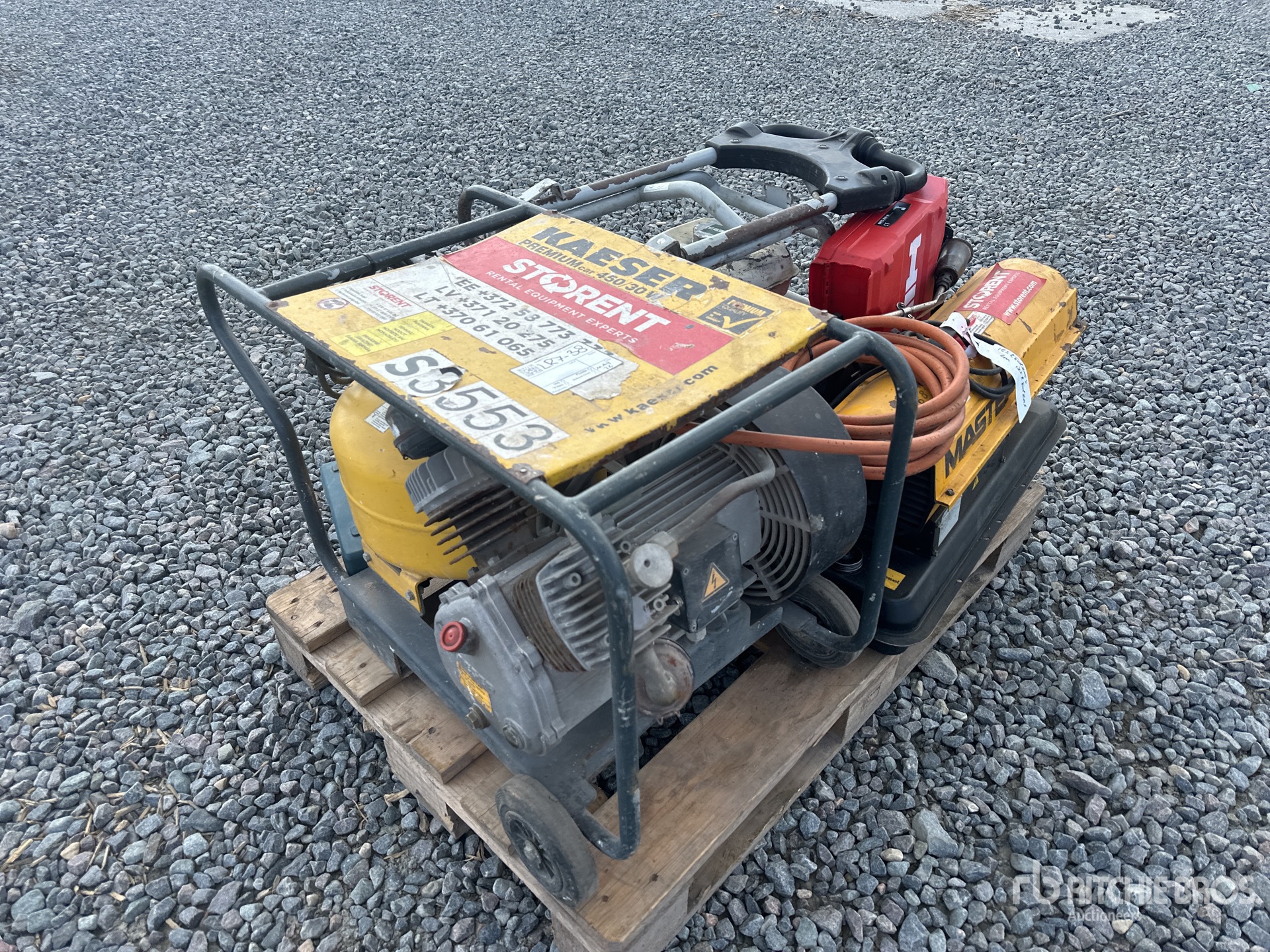 General Appearance with Picture, Right Rear Corner