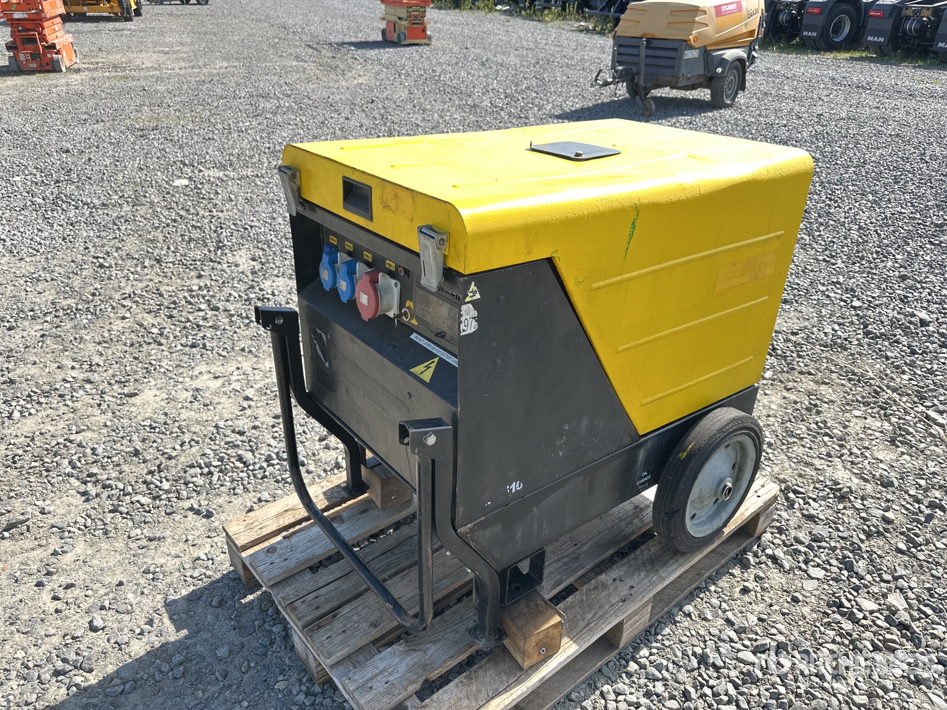 General Appearance with Picture, Right Rear Corner