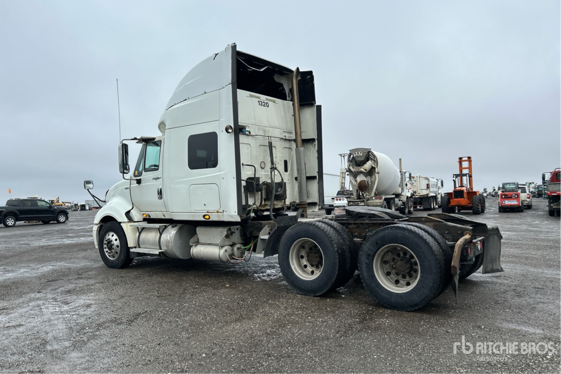 General Appearance with Picture, Left Rear Corner