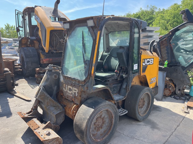 JCB 300 Two-Speed Skid Steer Loader