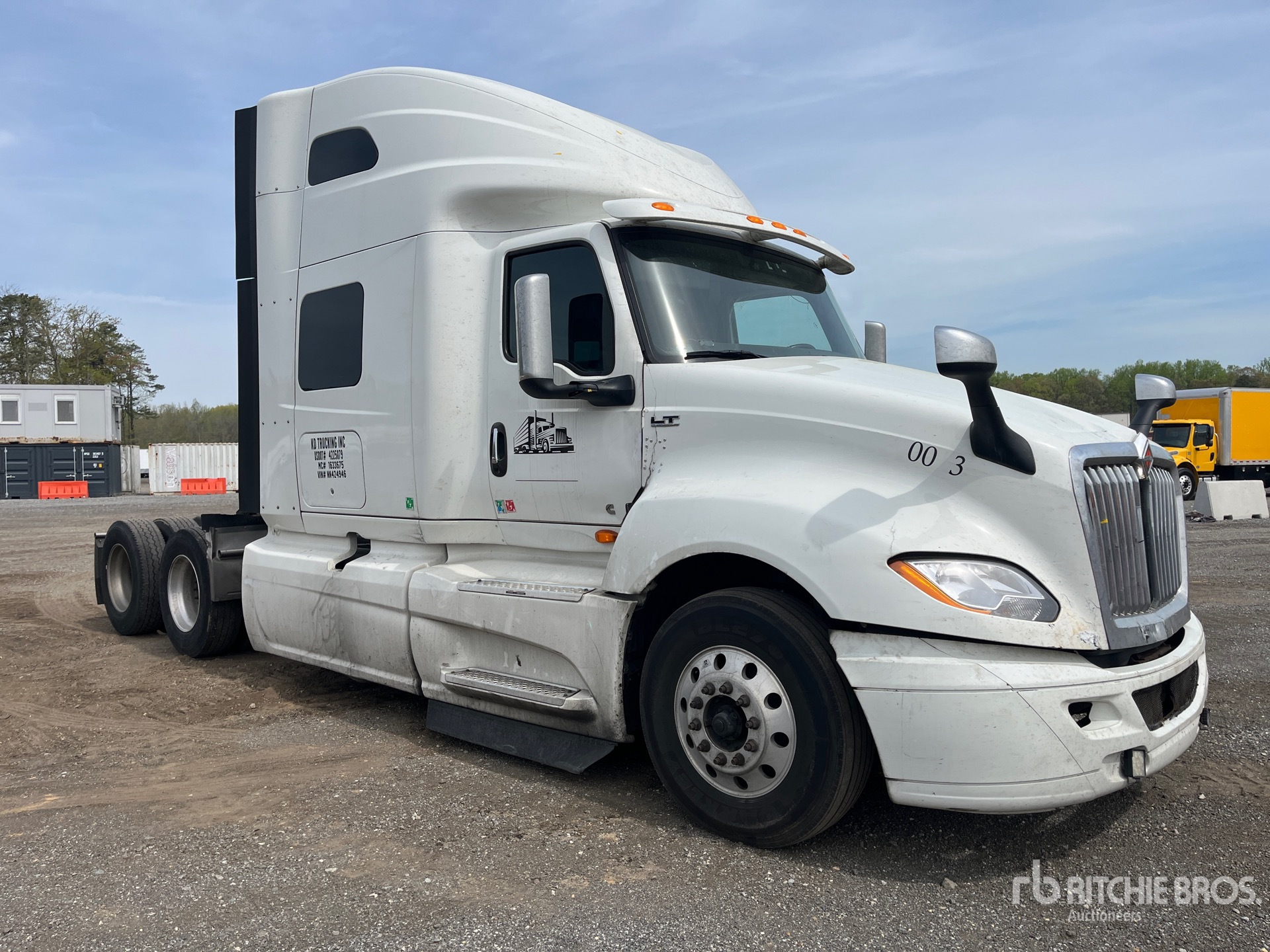 General Appearance with Picture, Right Front Corner